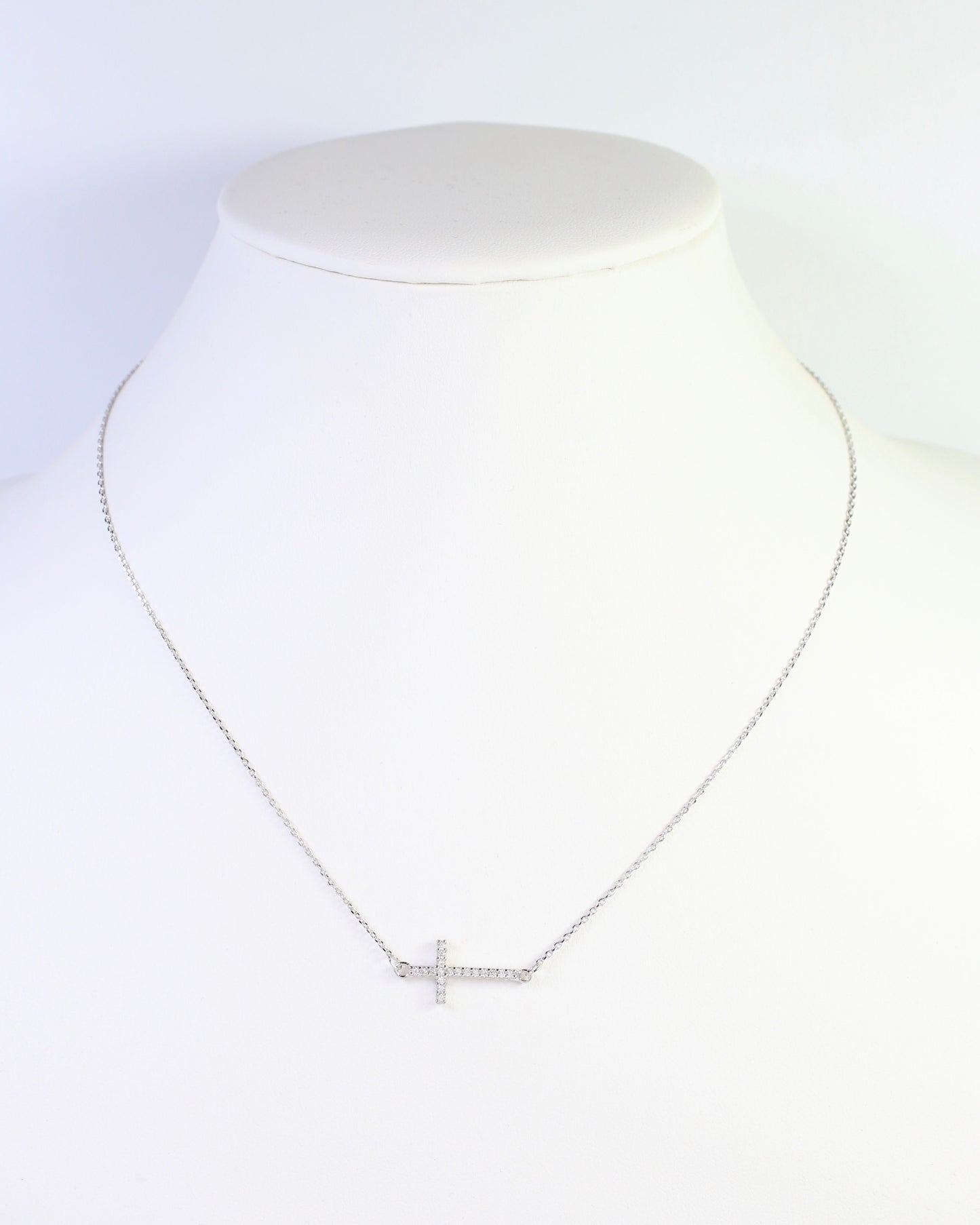 Lakehurst Side Cross Necklace WR Silver