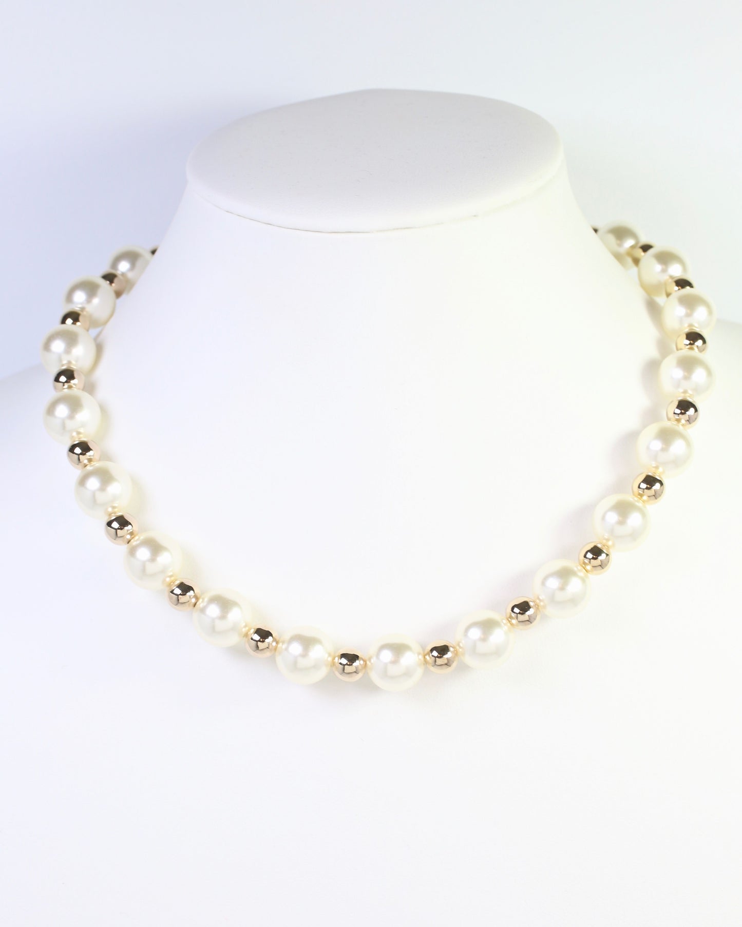Grenada Pearl Beaded Necklace Gold
