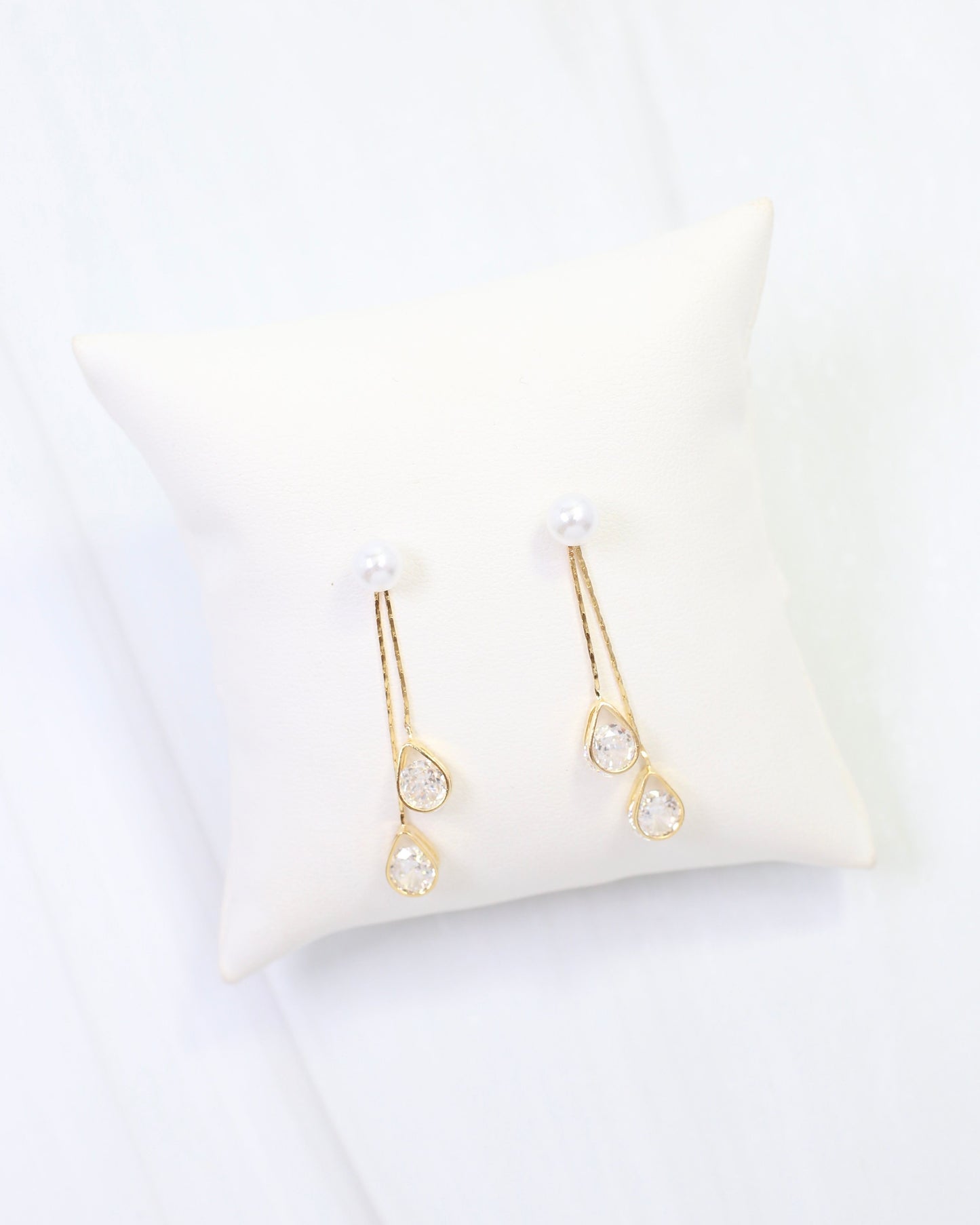 Nara Pearl CZ Dangle Earring WR Gold