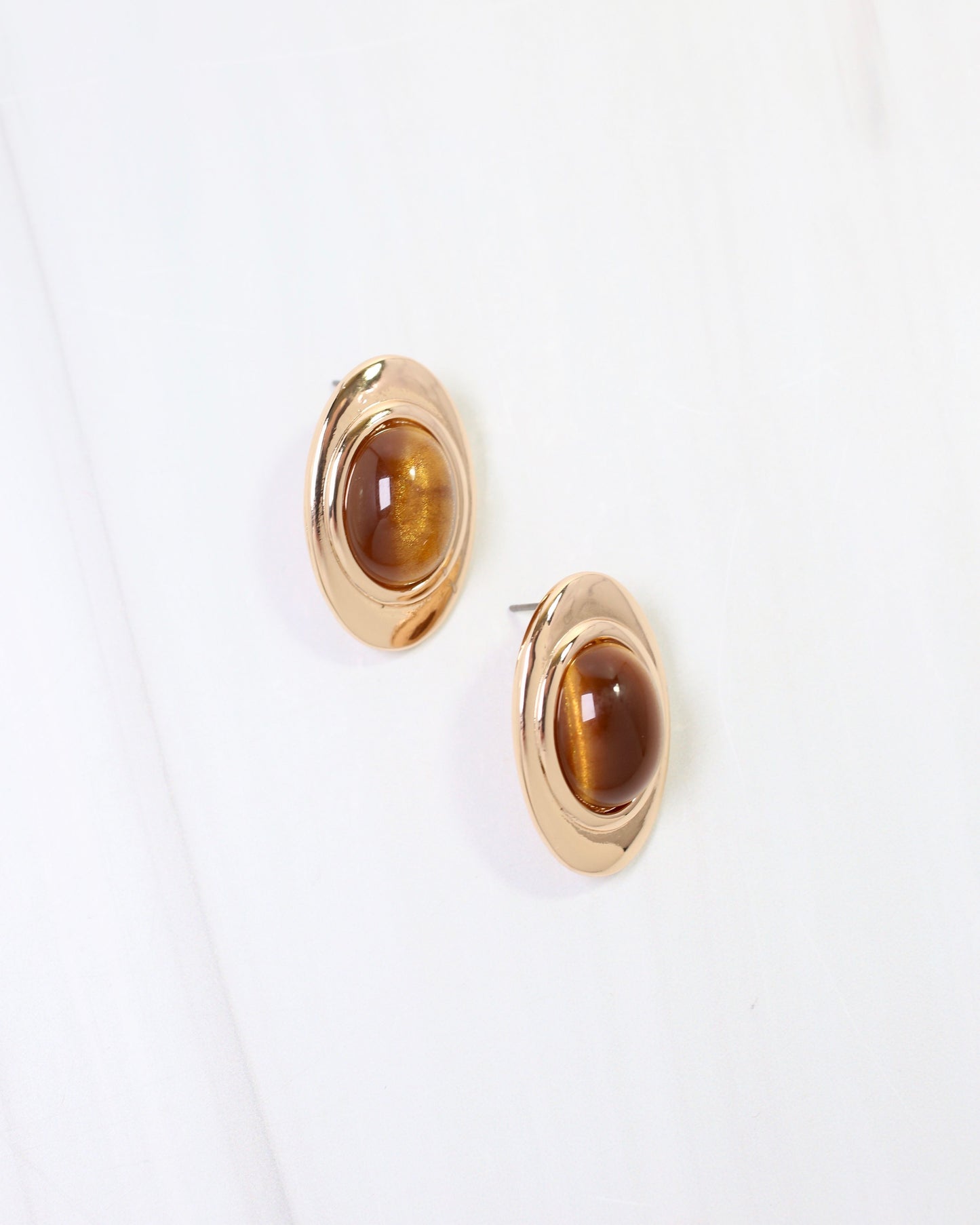 Queens Oval Stone Earring Gold