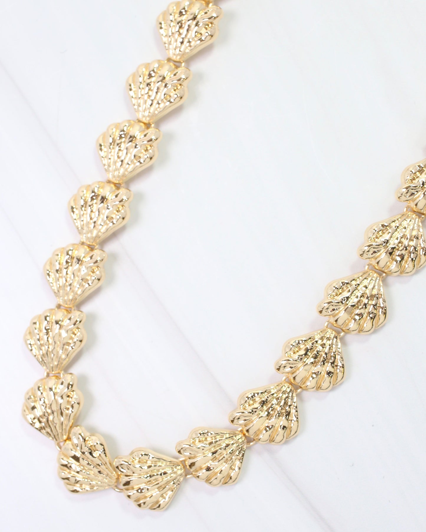 Windham Shell Link Necklace Gold
