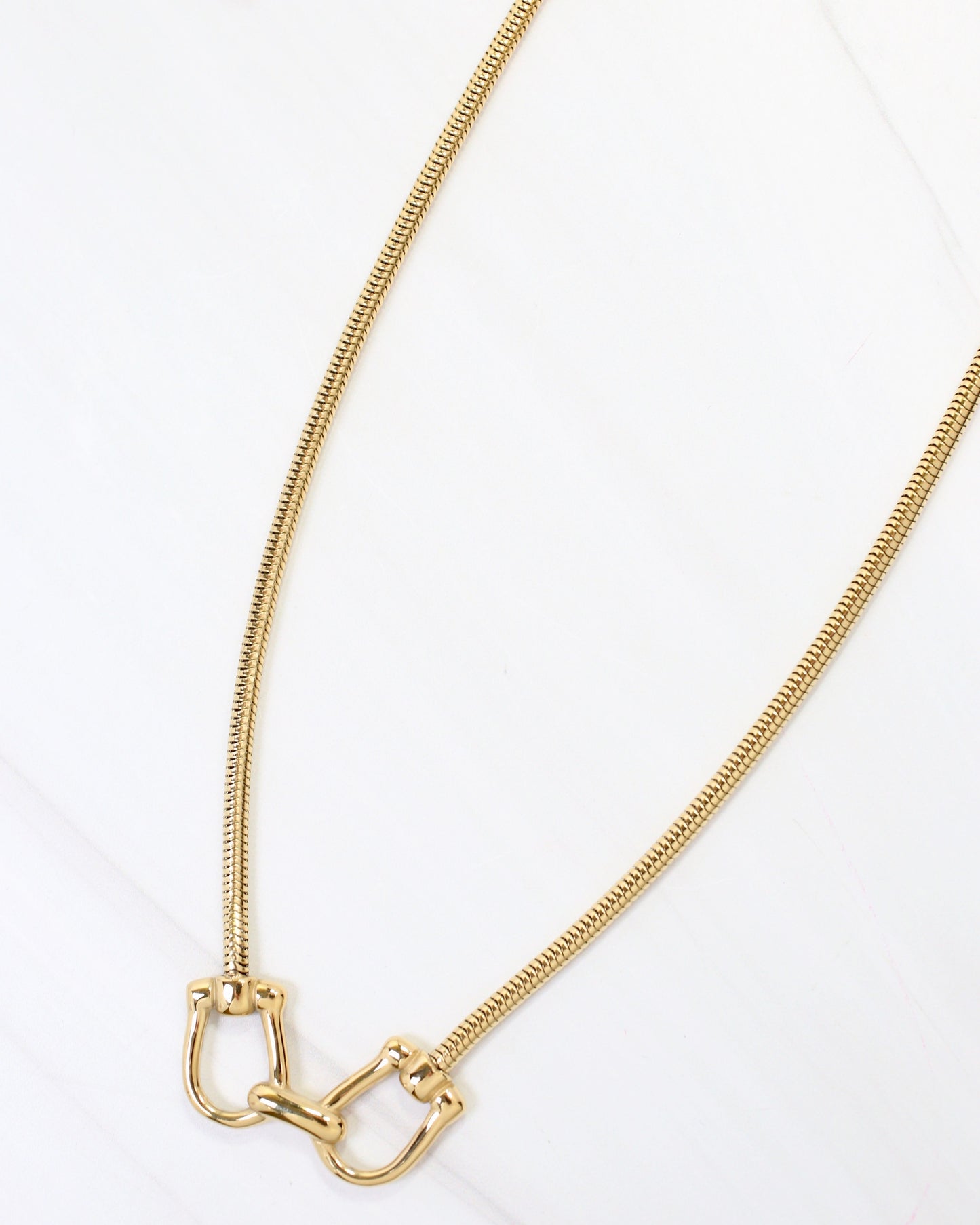 Ludlow Horsebit Necklace Gold