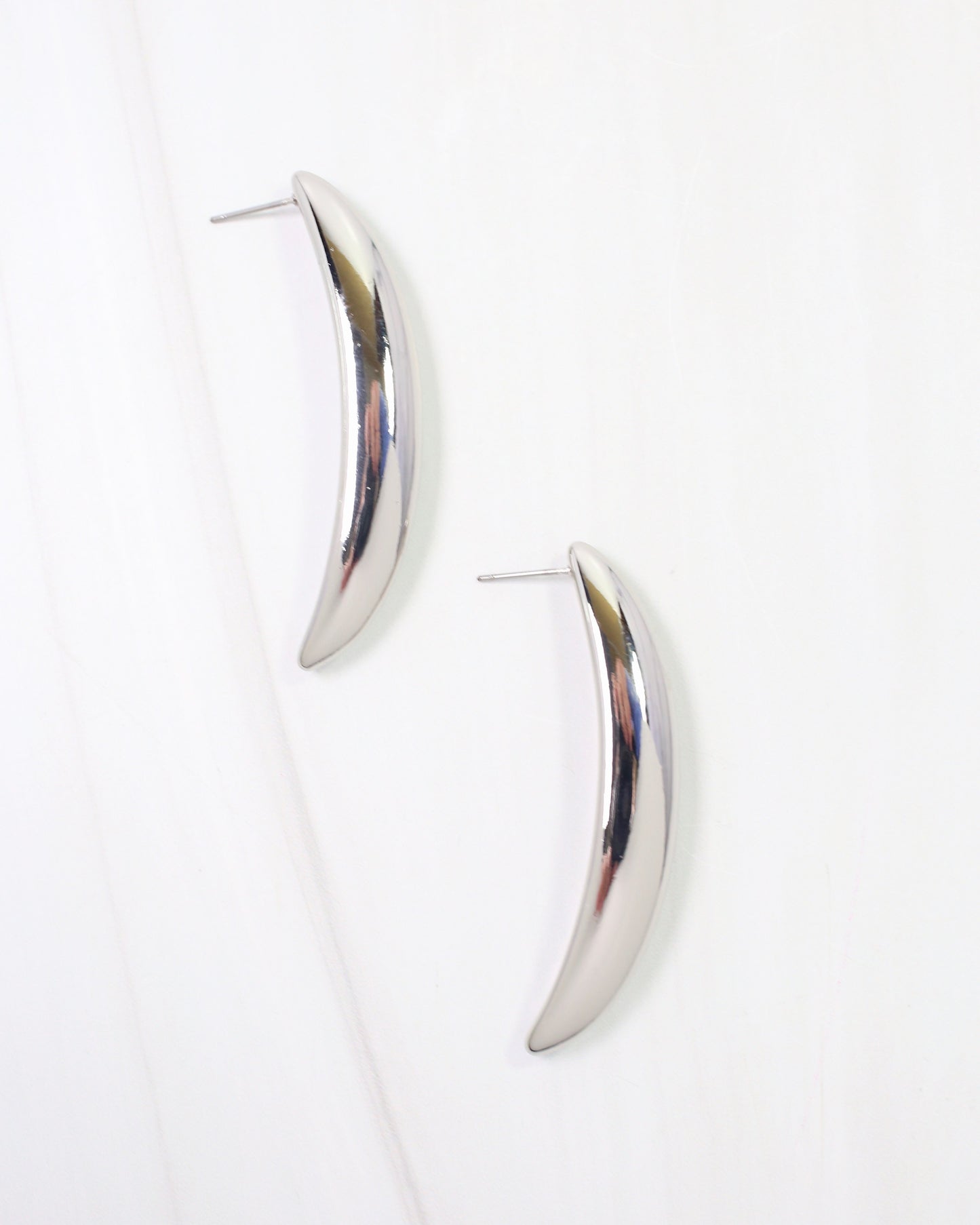 Fayetteville Curved Bar Earring WR Silver