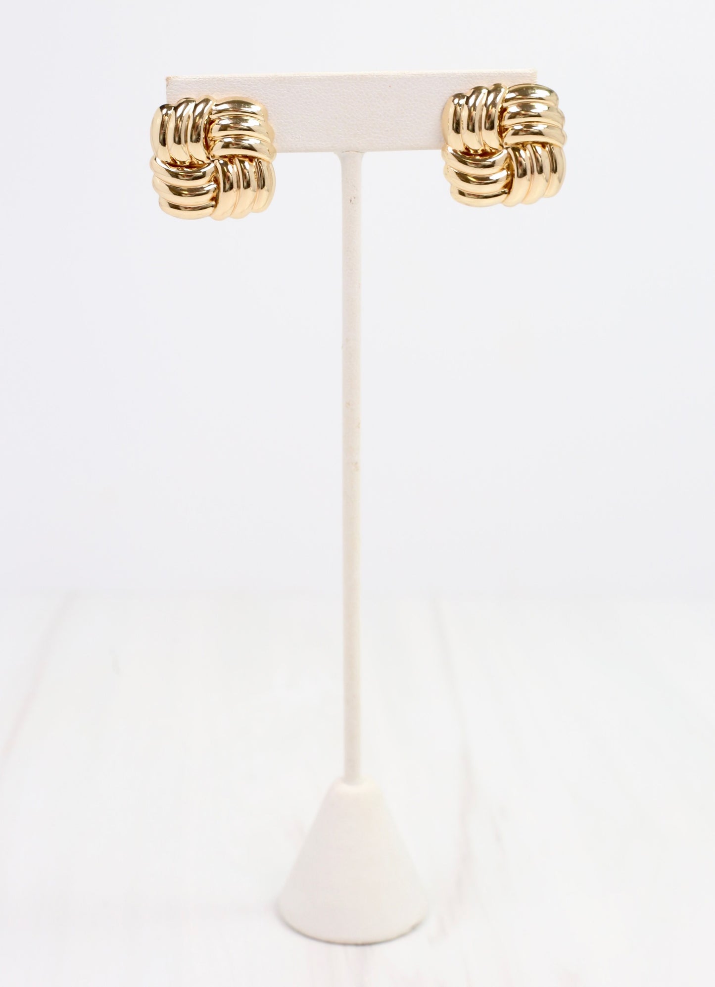 Kath Stud Earring Gold