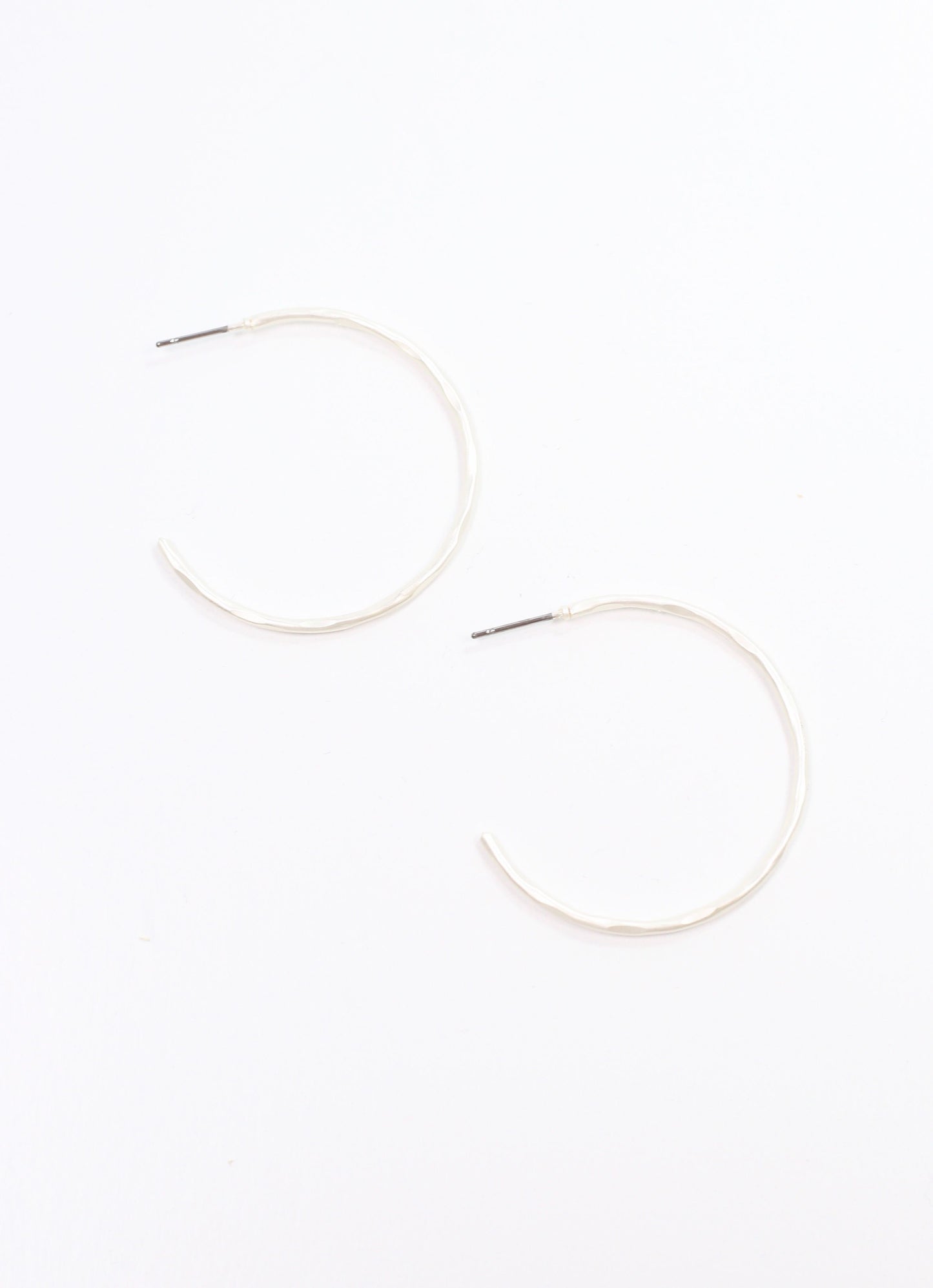 Zegler Hammered Hoop Earring MATTE SILVER