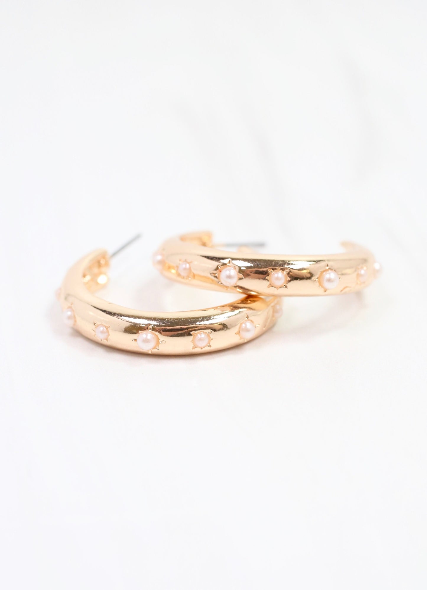 Dorothi Pearl Hoop Earring Gold