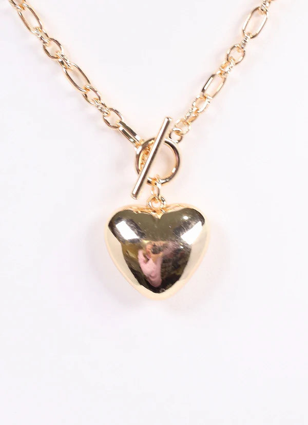 Courtney Heart Necklace Gold