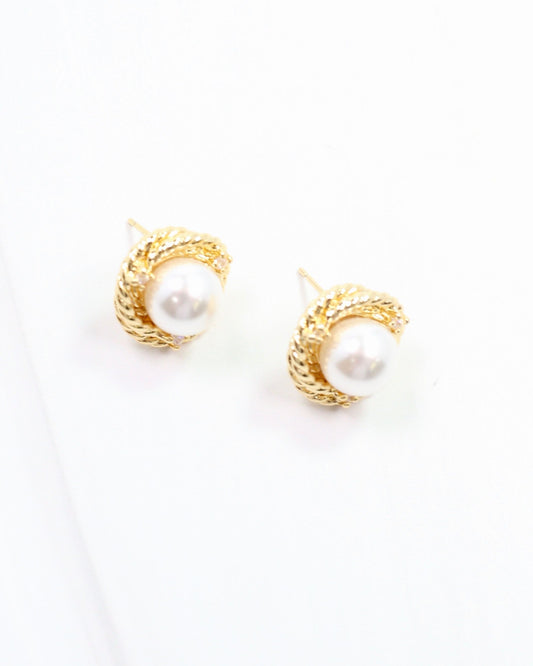 Karie Pearl Stud Earring Gold