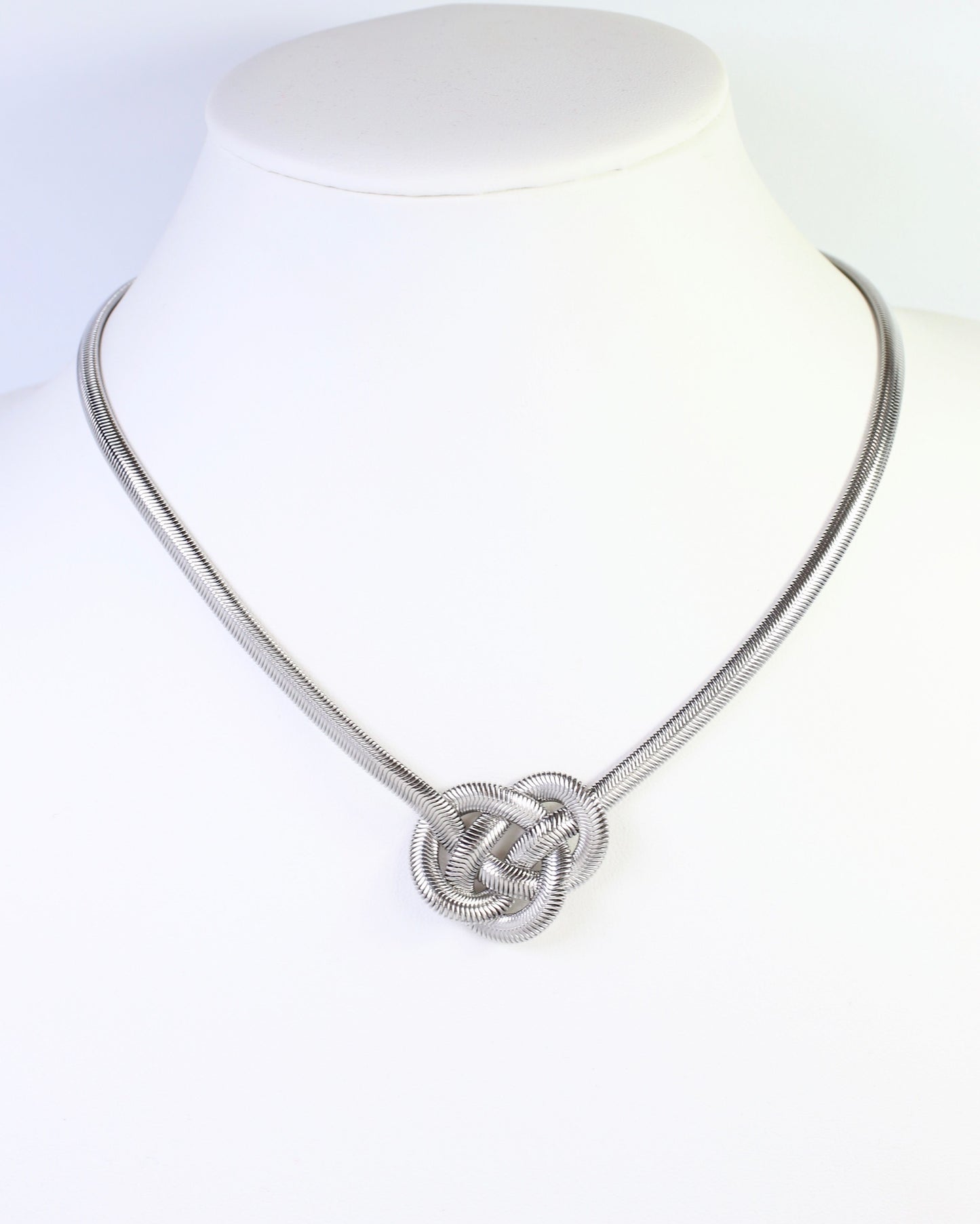 Bataria Knotted Snake Chain Necklace WP Silver