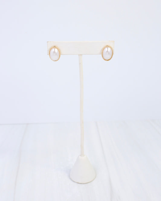 Haddonfield Pearl Oval Earrings WR Gold