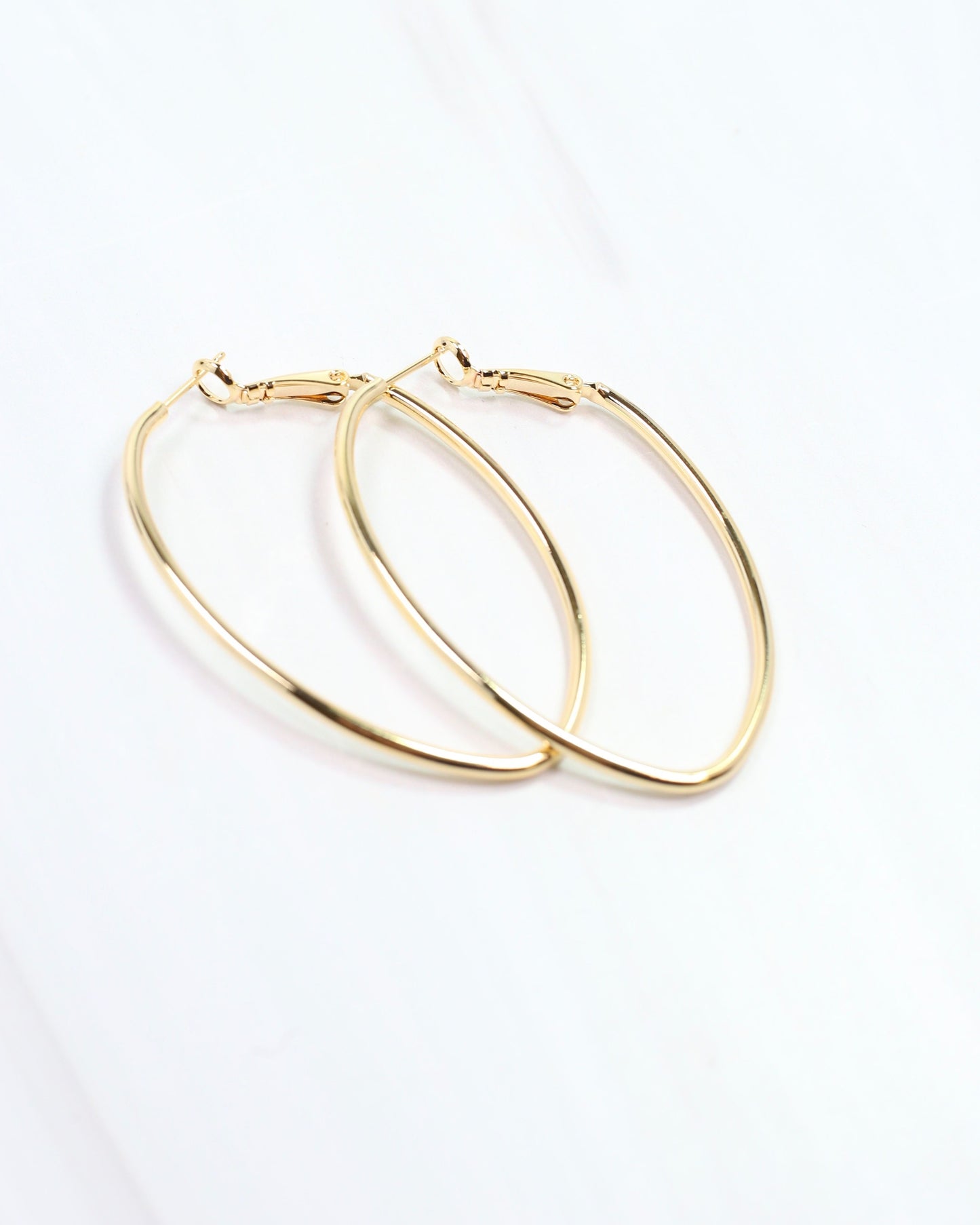 Daniiella Oval Hoop Gold