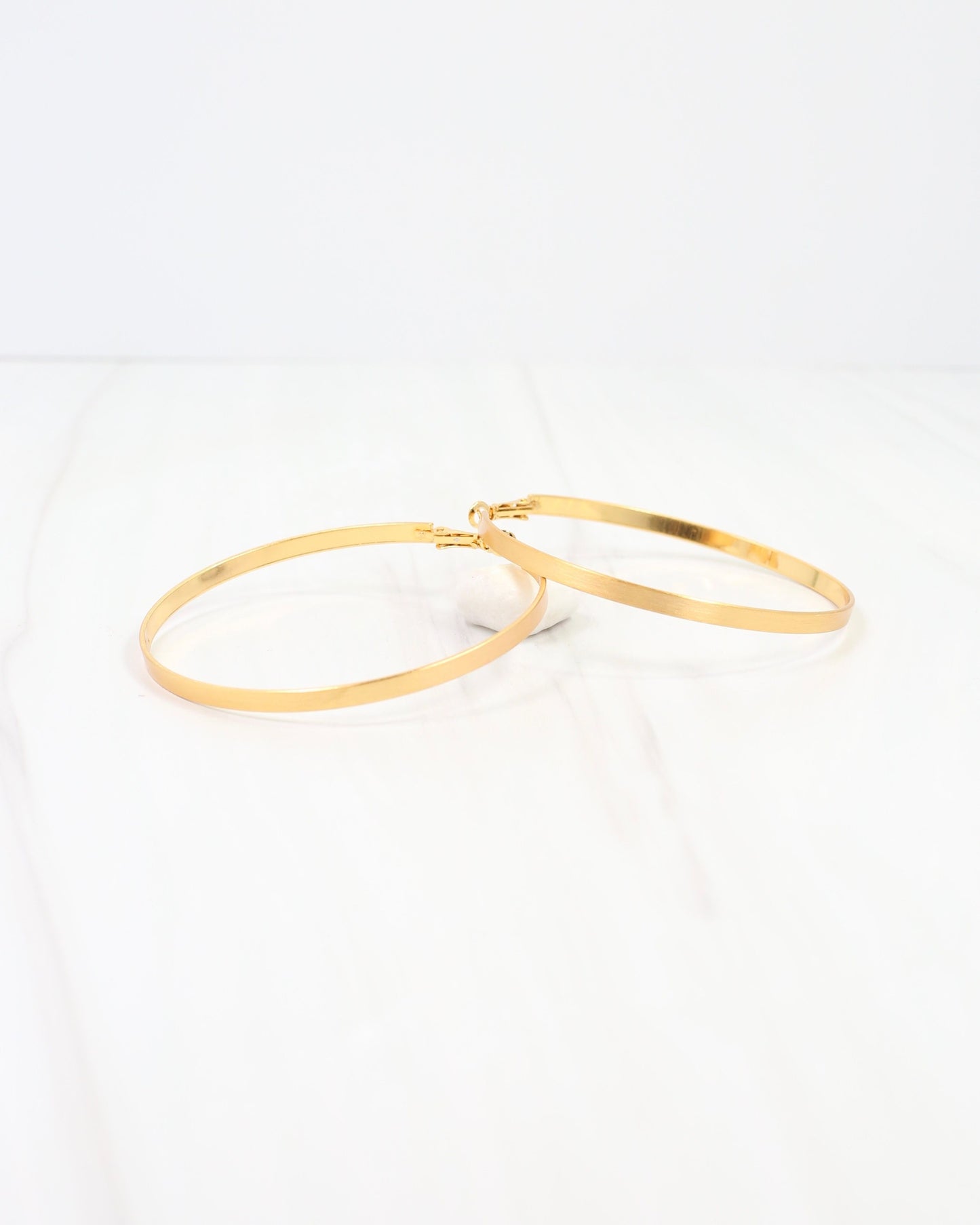 Rugby Latchback Hoop Earring WR Gold