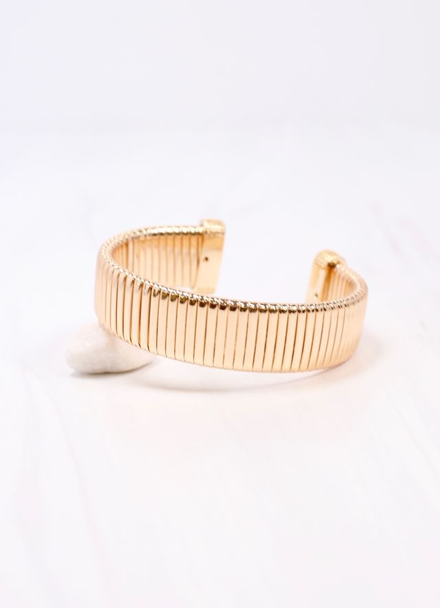 Brendan Ribbed Cuff Bracelet GOLD