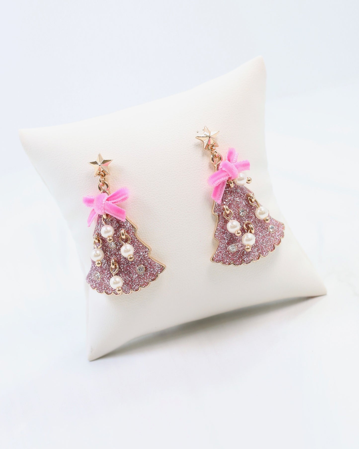Christmas Tree Earring with Bow and Pearls Pink