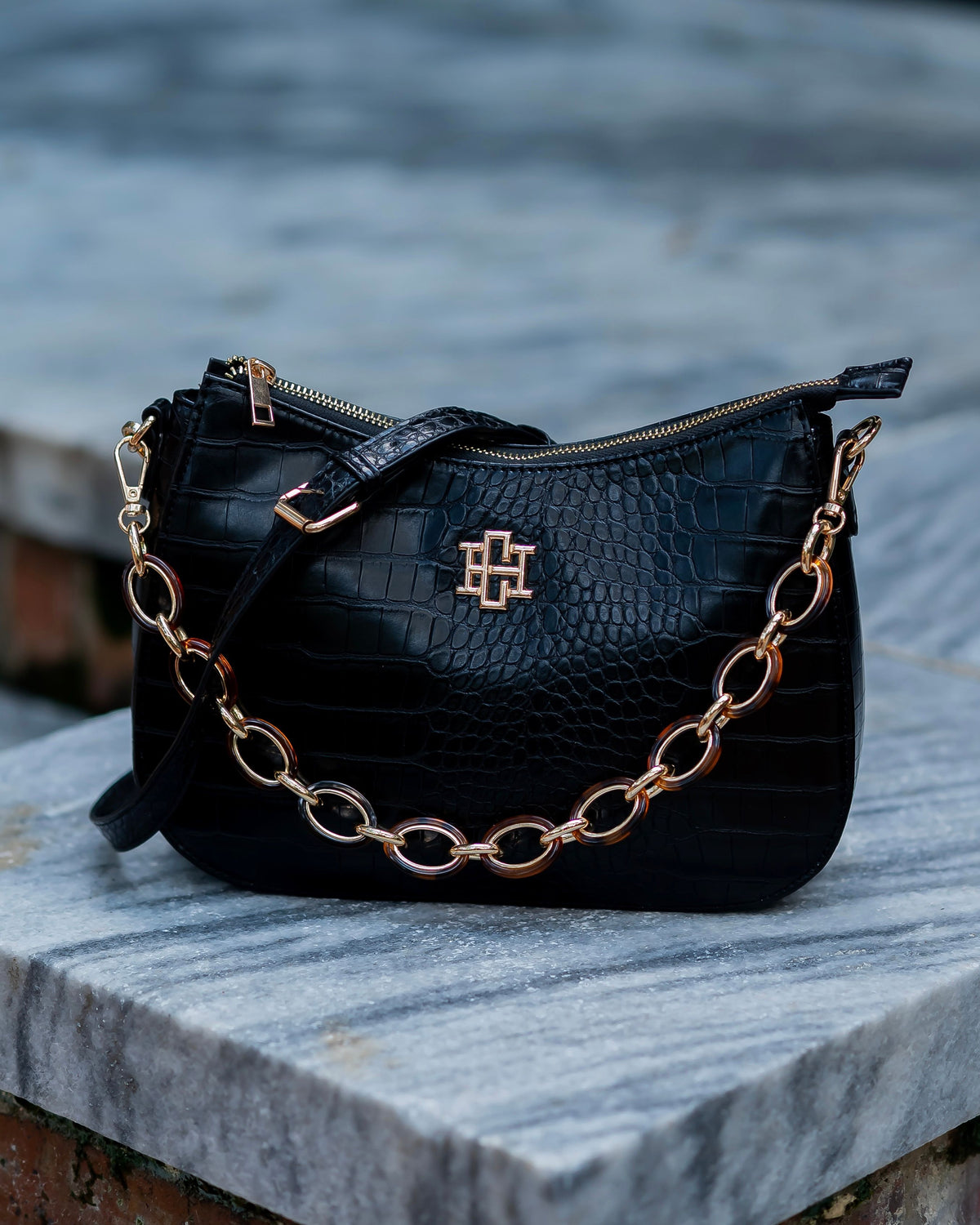 Charlee Crossbody Black EC