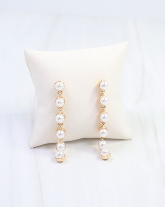 Julianne Pearl Dangle Earring Gold