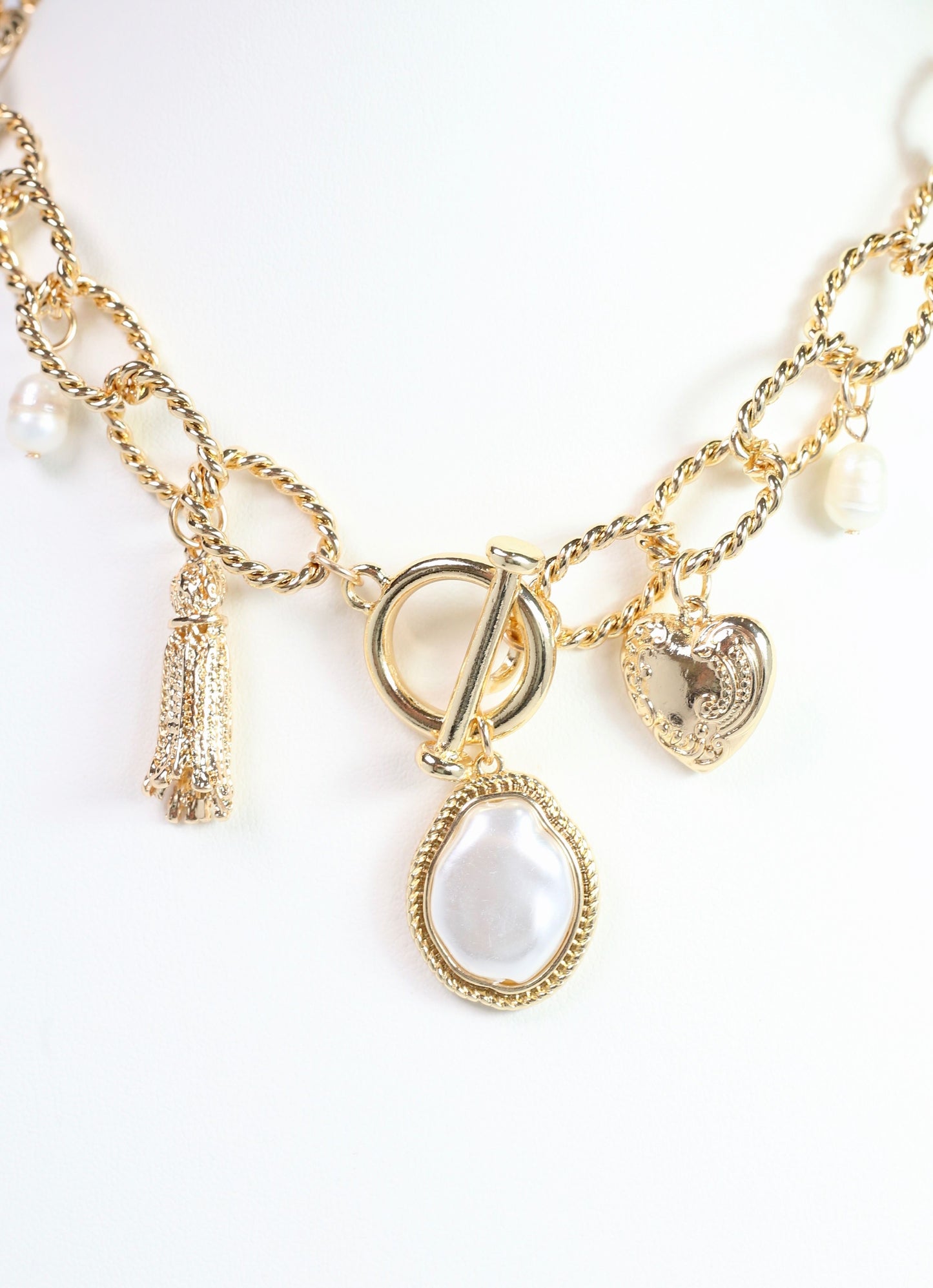 Nicky Charm Necklace Gold