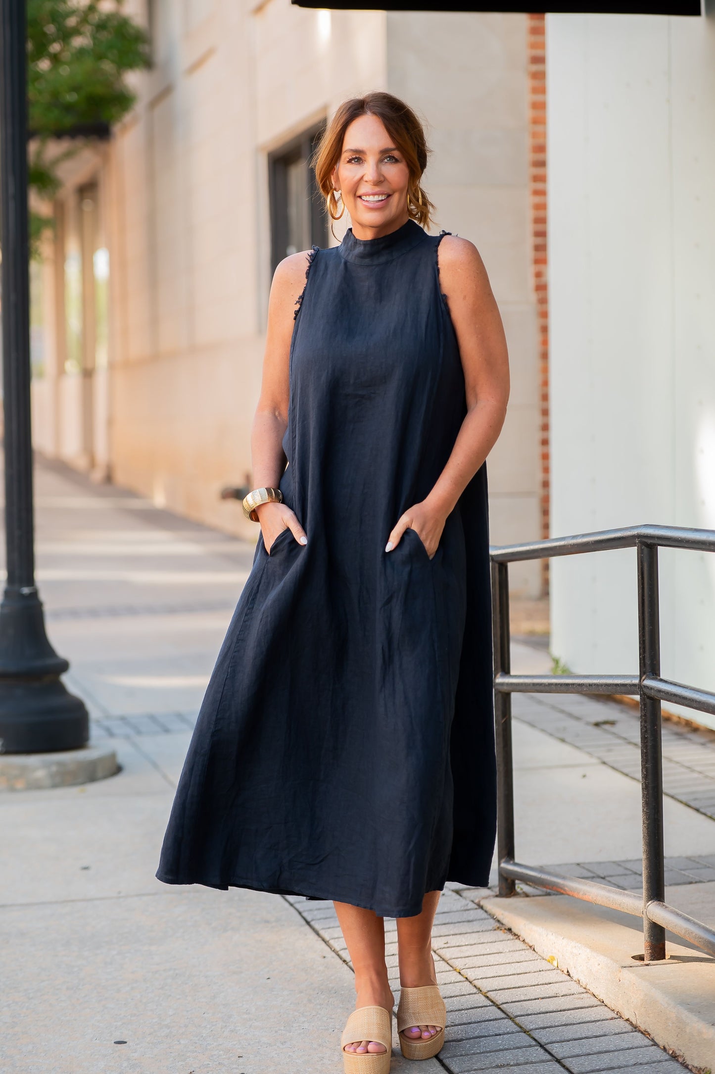 Madrid Mock Neck Linen Dress - Navy