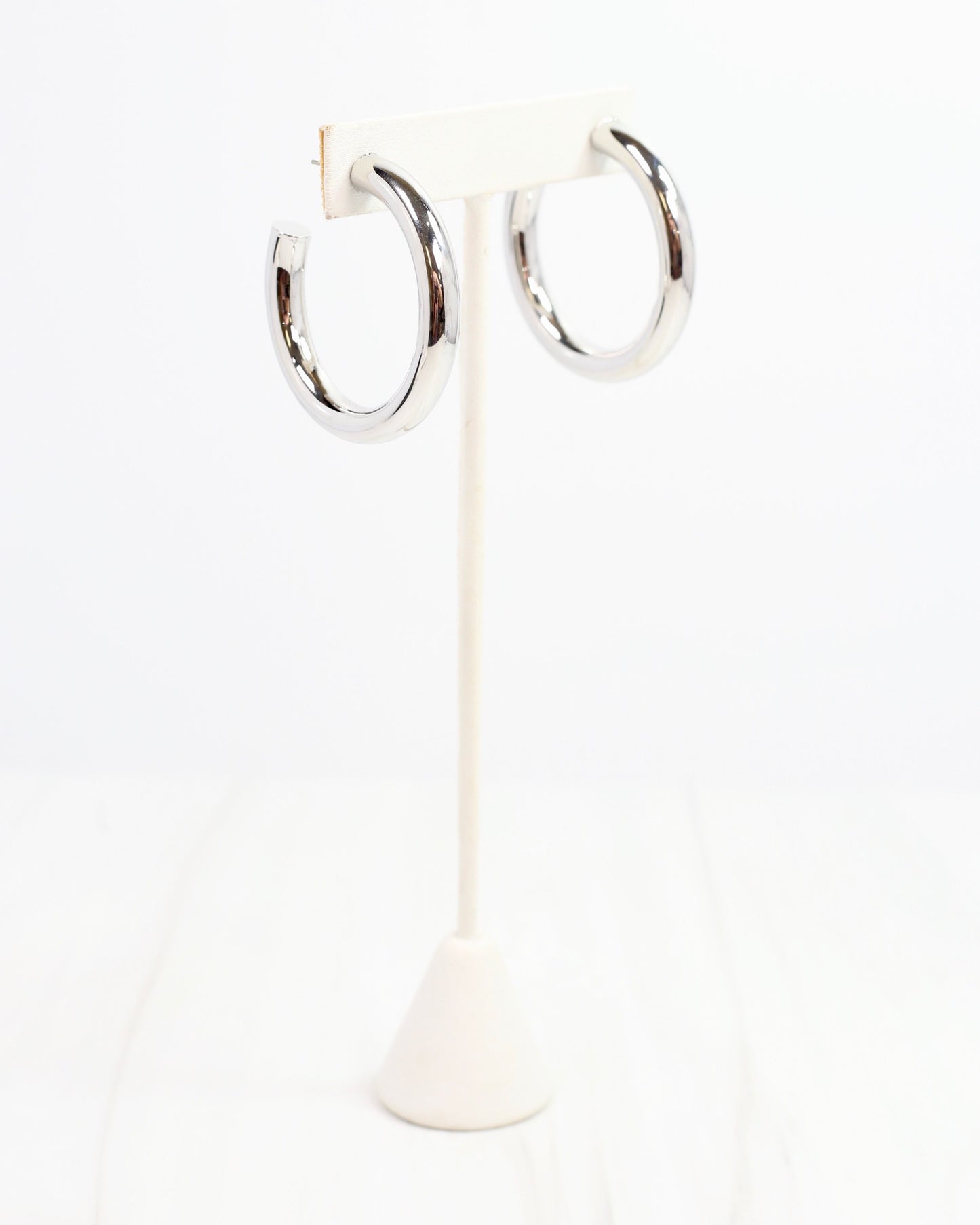 Barbara Hoop Earring Shiny Silver