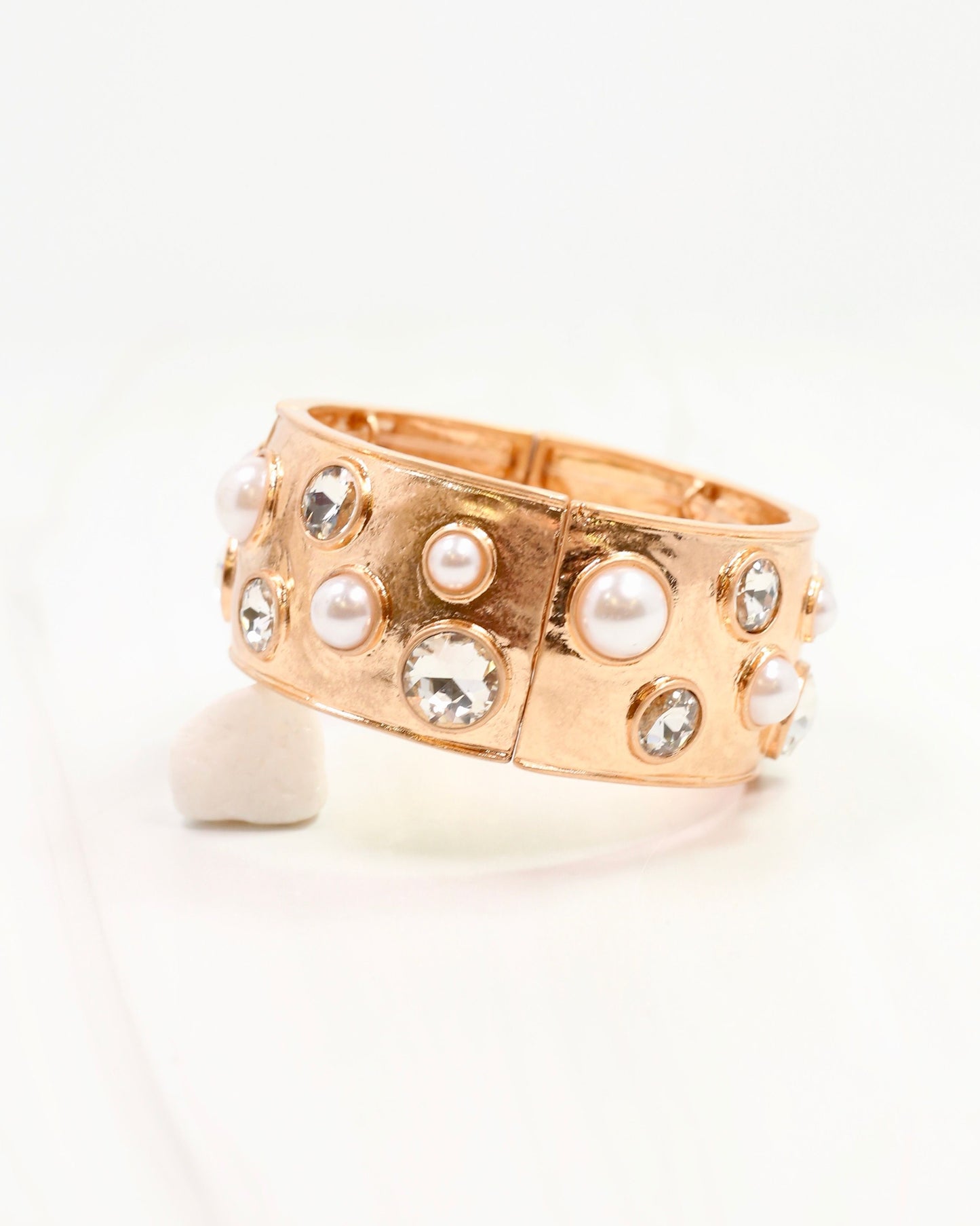 Julietta Stretch Bracelet Pearl