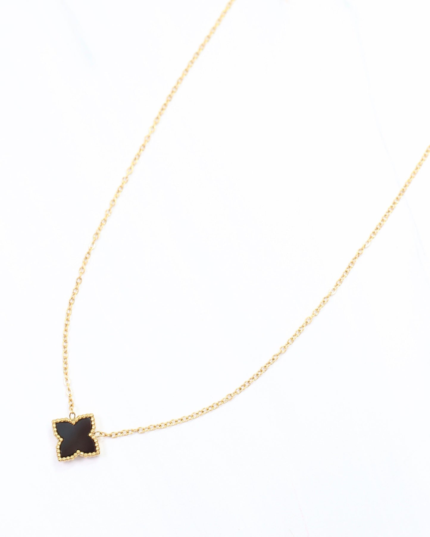 Callington Clover Necklace Gold