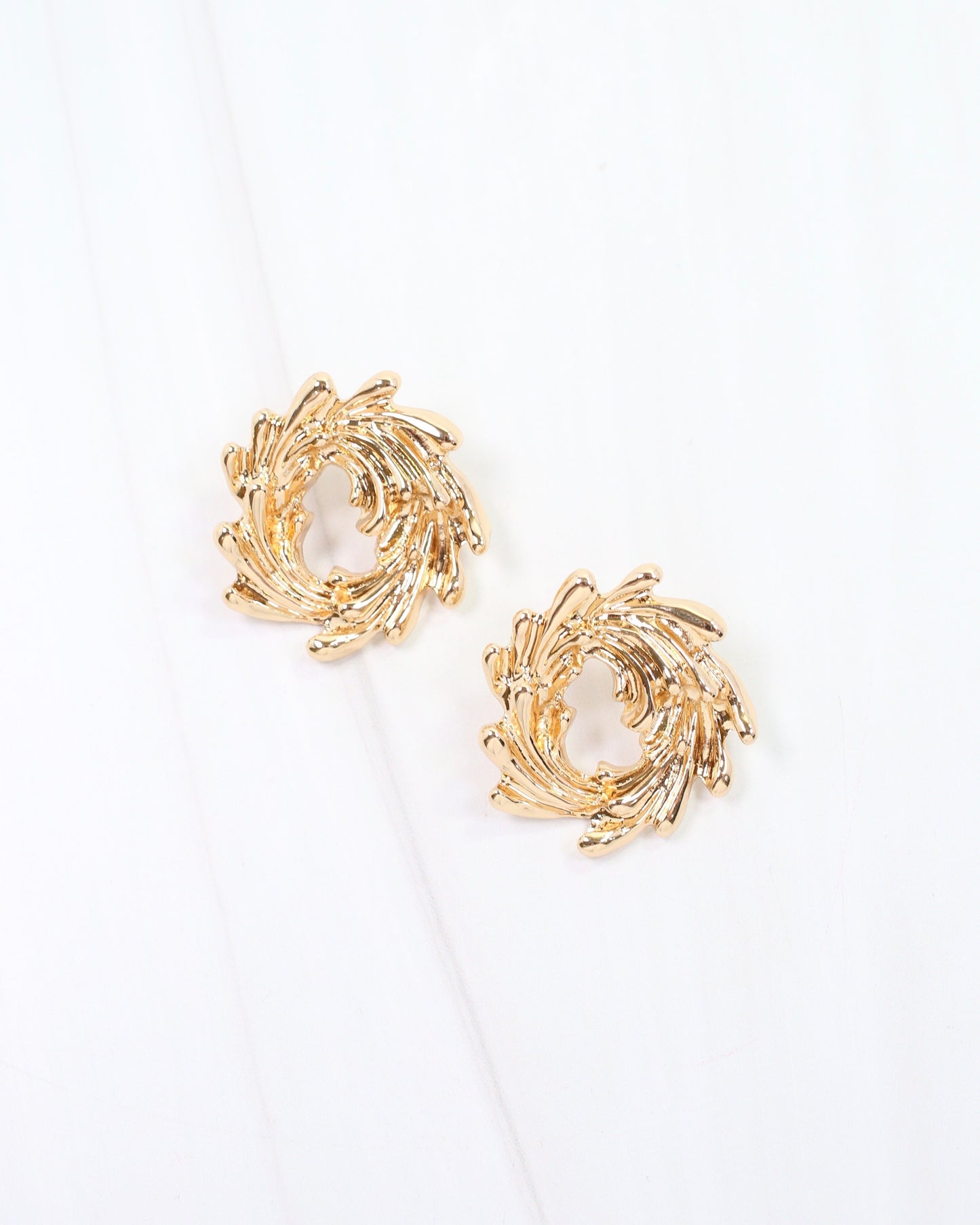 Wewonka Circle Drop Earring Gold
