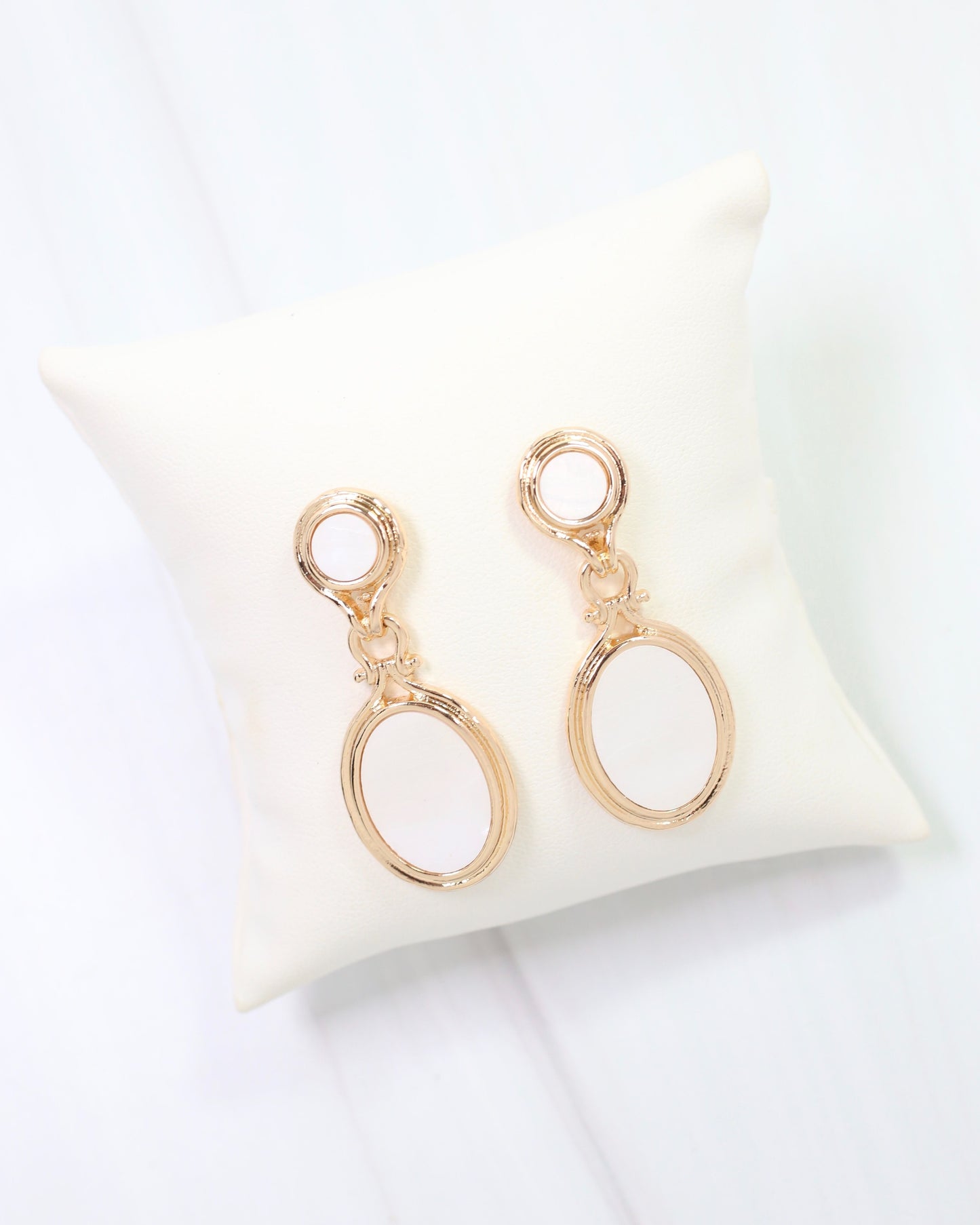 Brookfield Drop Earring Mother Of Pearl