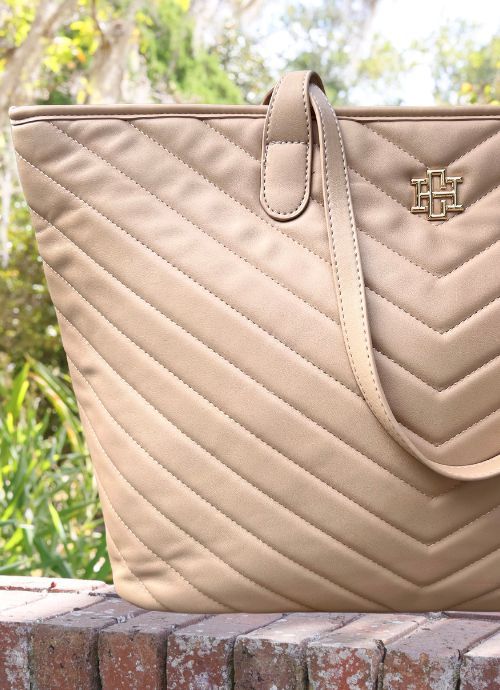 James Tote TAN V QUILTED