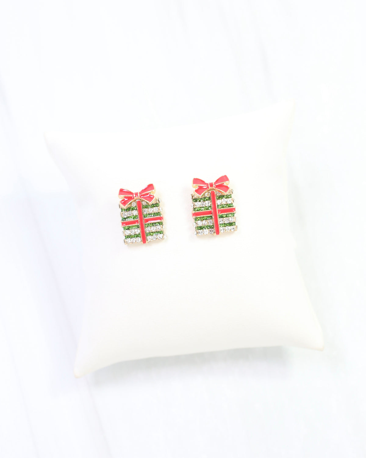 Palisades Present Stud Earring Red