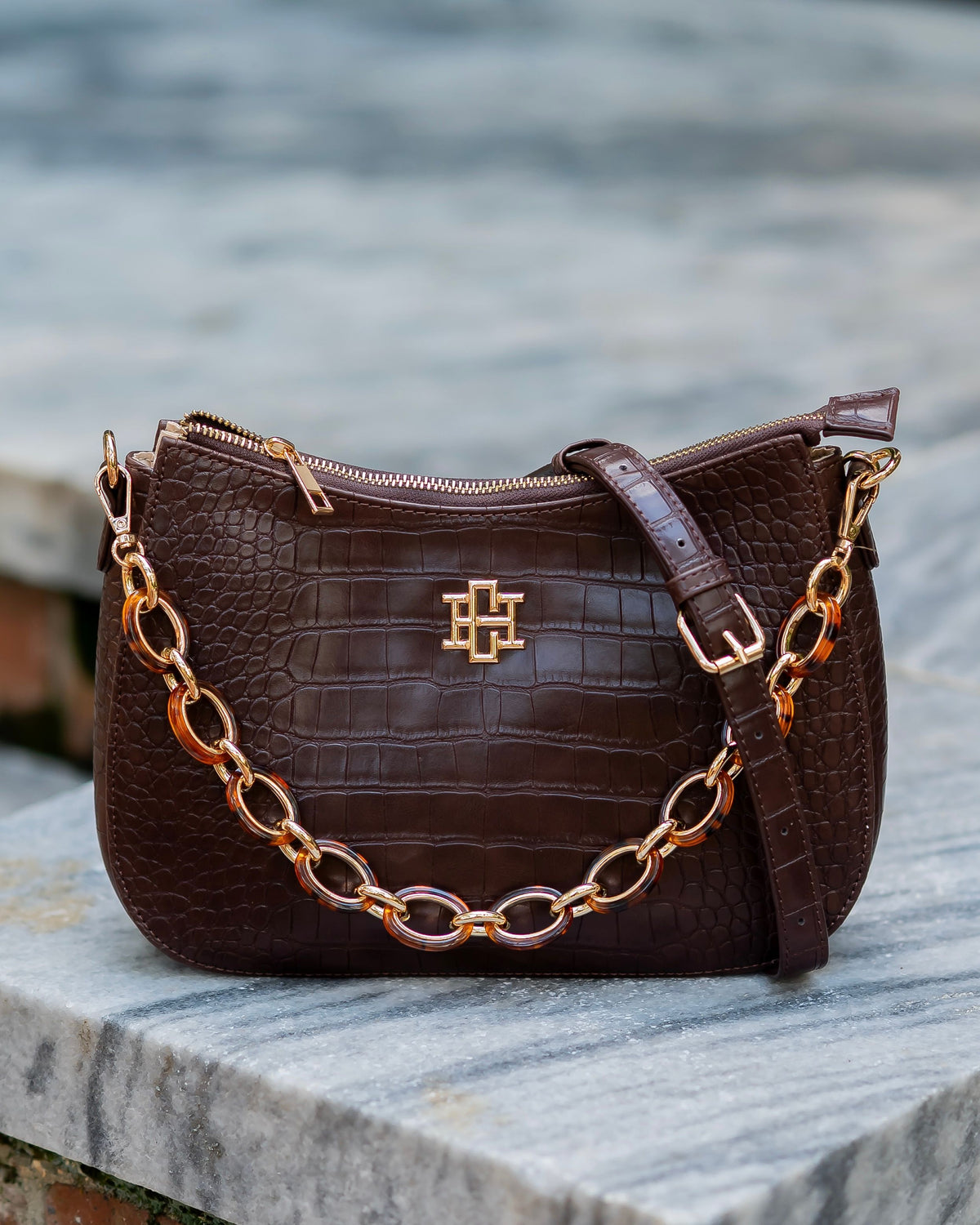 Charlee Crossbody Chocolate EC