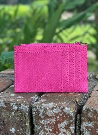 Molly Zip Card Holder Fuchsia