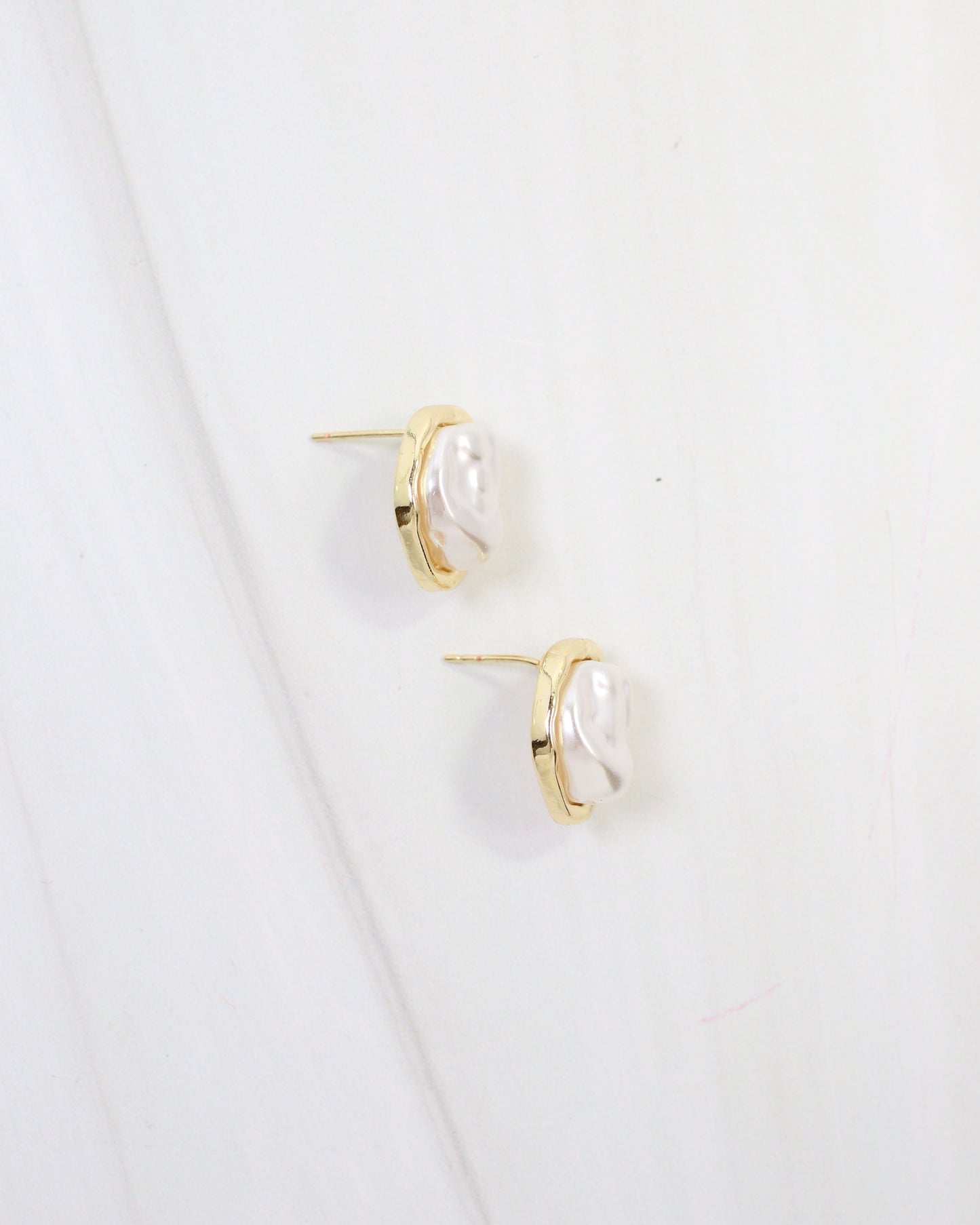 East Aurora Pearl Stud Earring Cream