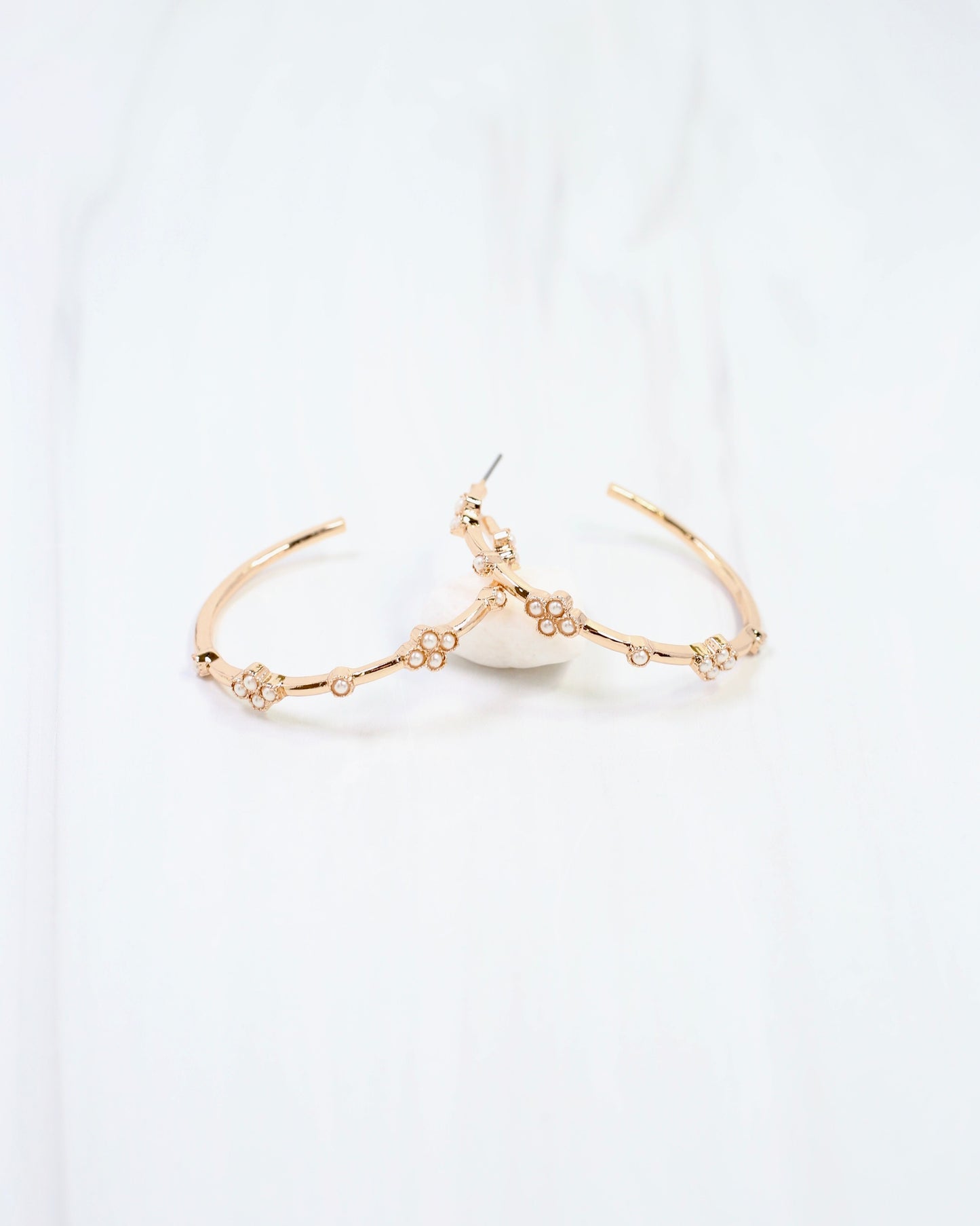 Stillwater Pearl Hoop Earring Gold