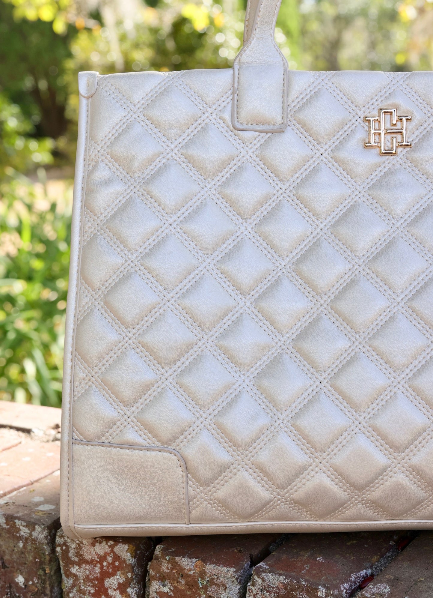 Shane Tote Pearl Quilted DQ