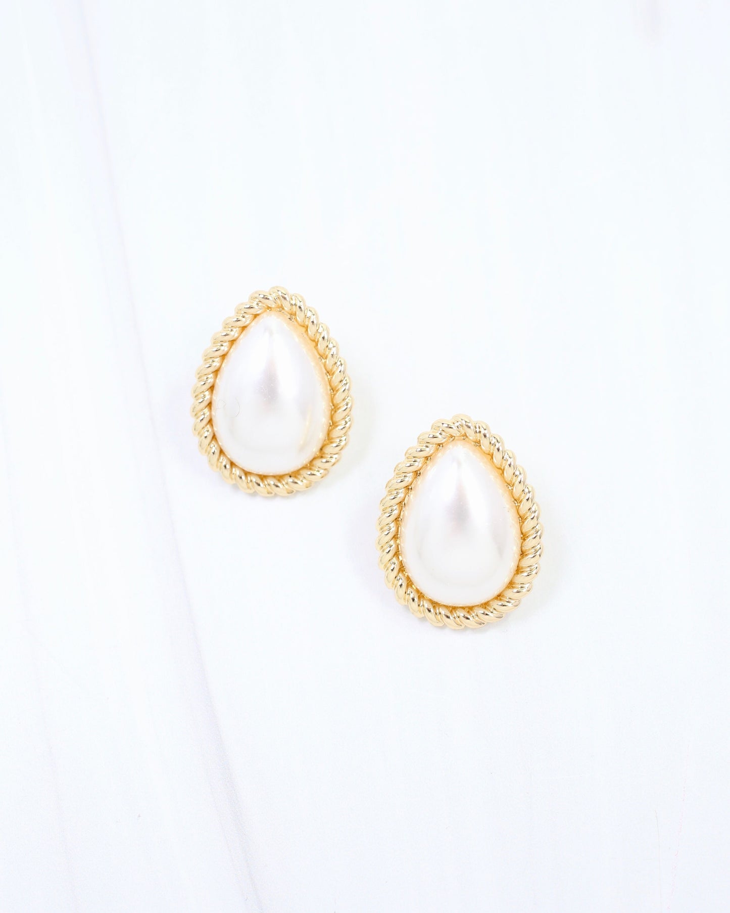 Boonville Pearl Drop Earring Cream