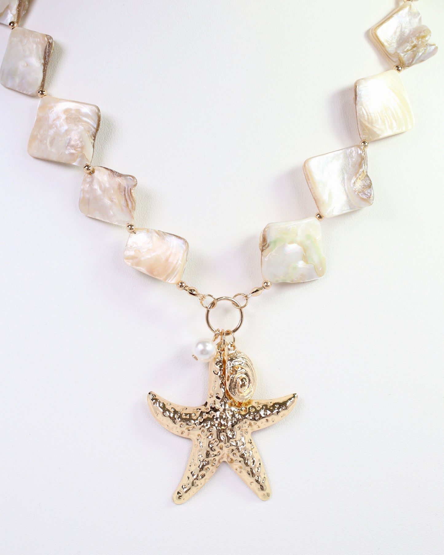 Majestic Sea Life Necklace Gold