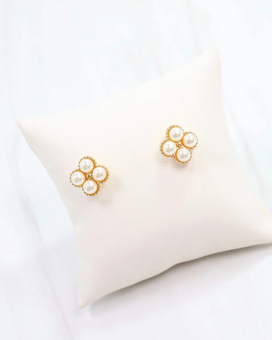 Larson Pearl Stud Gold