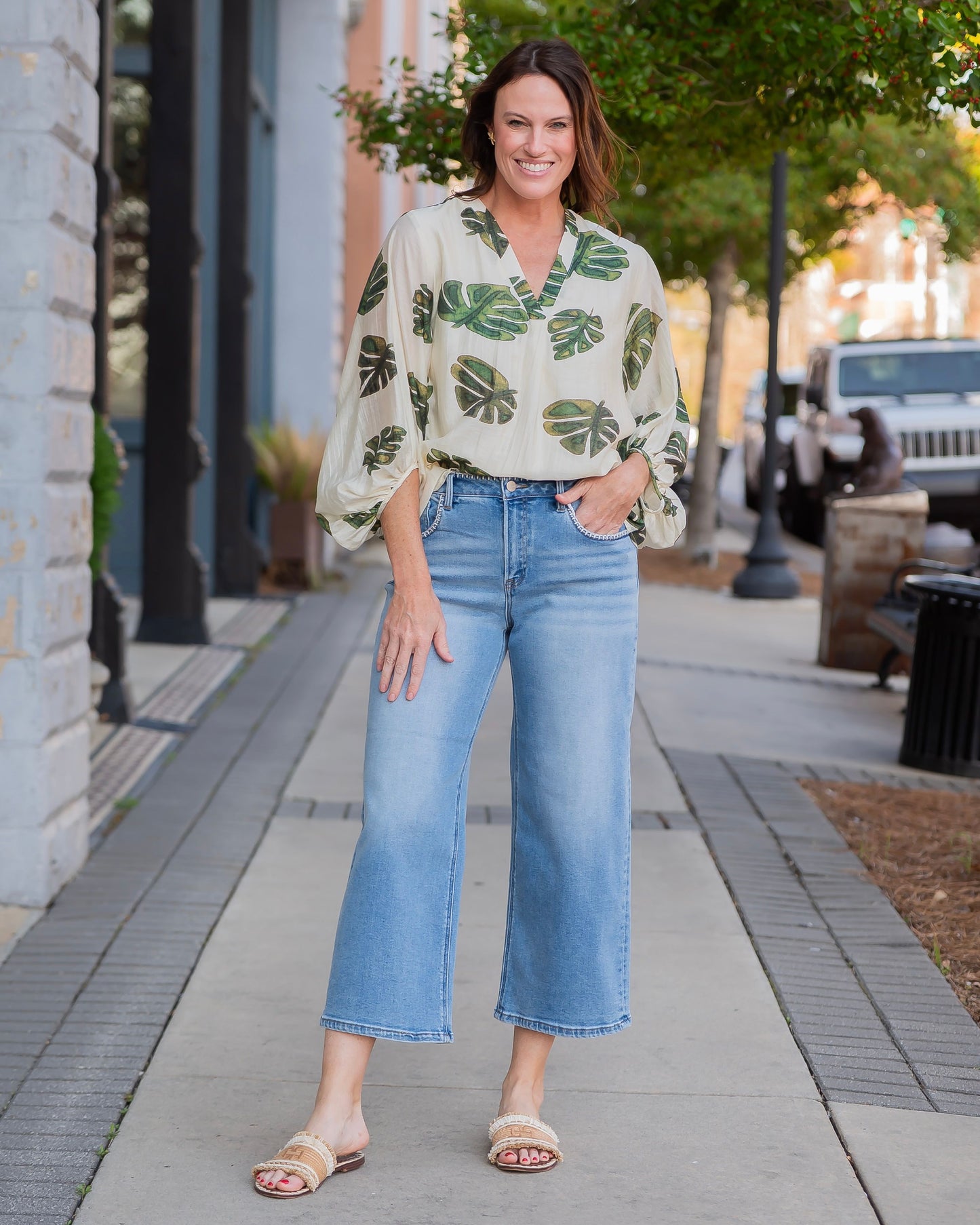 High Rise Crop Wide Jeans W/ Embroidered Detail