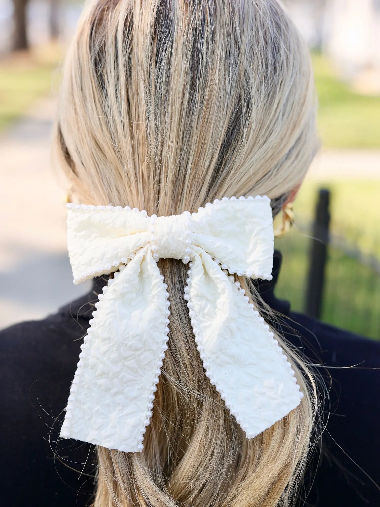 Blakely Pearl Lined Bow CREAM - Caroline Hill