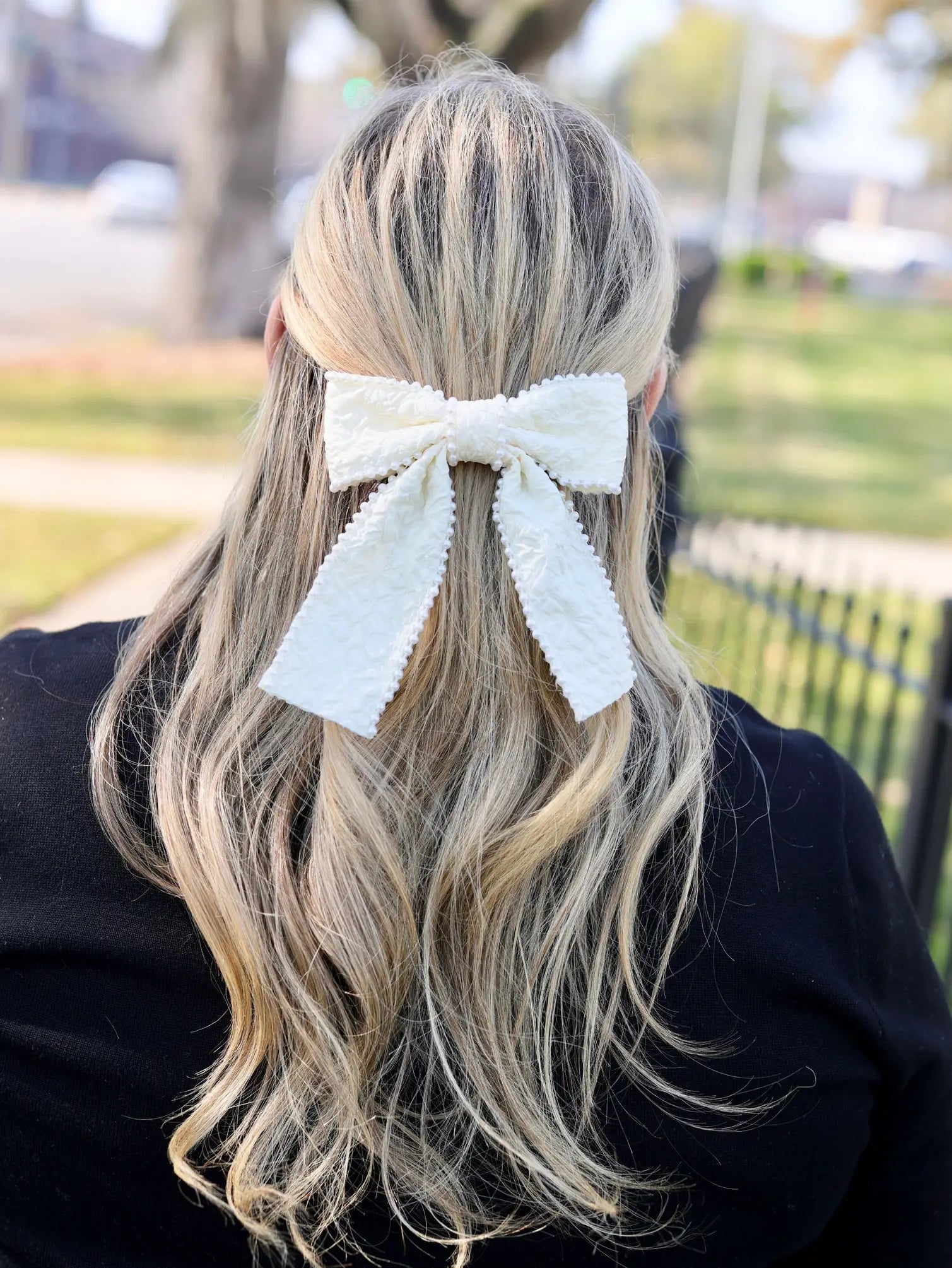 Blakely Pearl Lined Bow CREAM - Caroline Hill