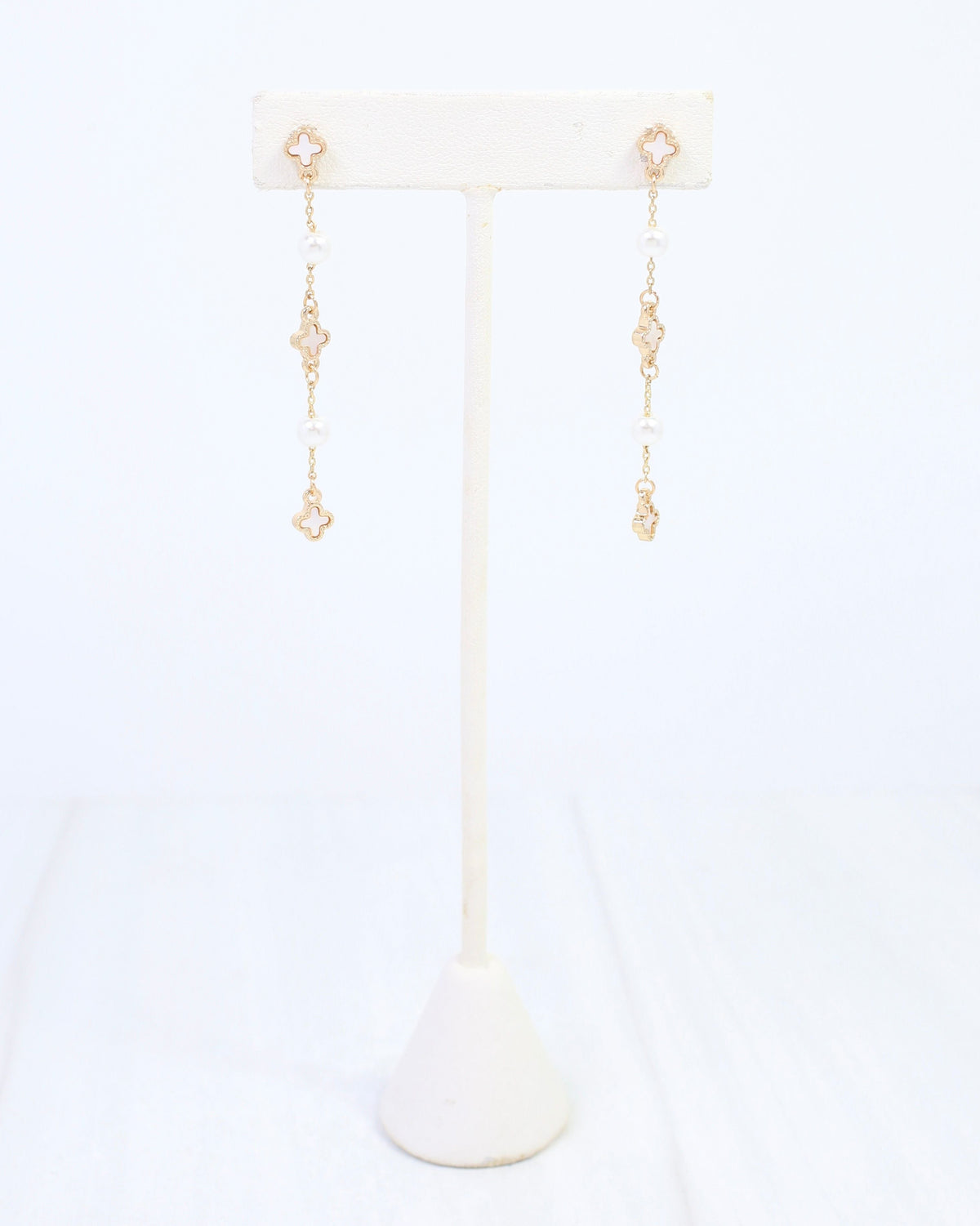 Maisie Clover Dangle Earring Mother Of Pearl