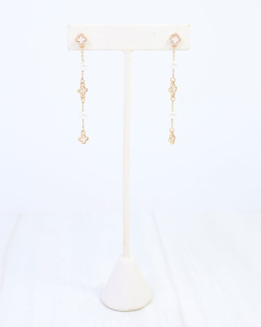 Maisie Clover Dangle Earring Mother Of Pearl