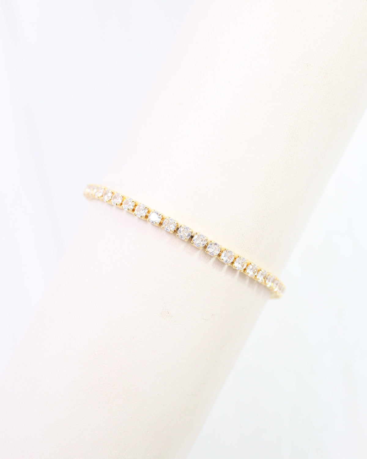 Luna Medium CZ Tennis Bracelet WR Gold