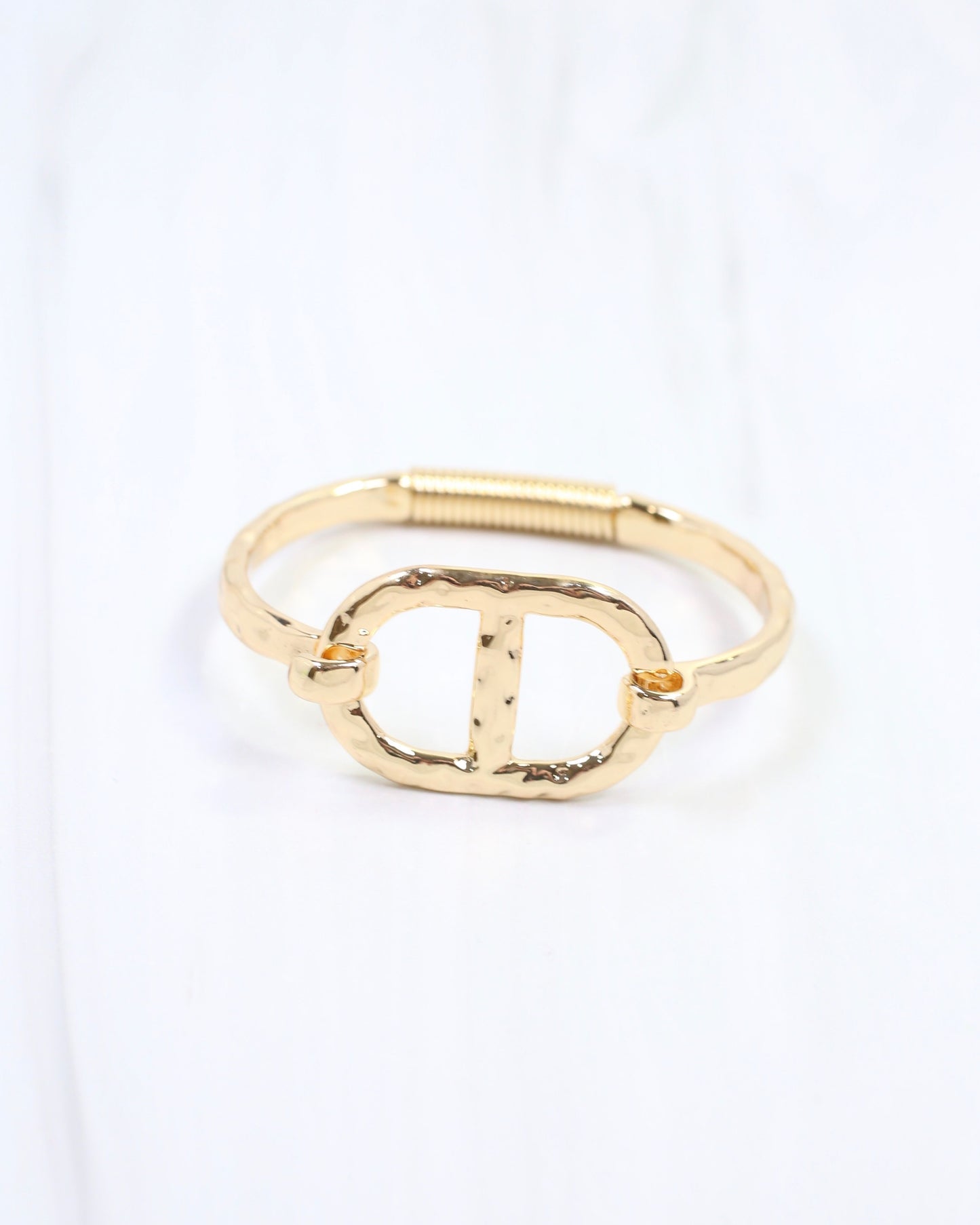 Aila Buckle Sping Cuff Bracelet Gold