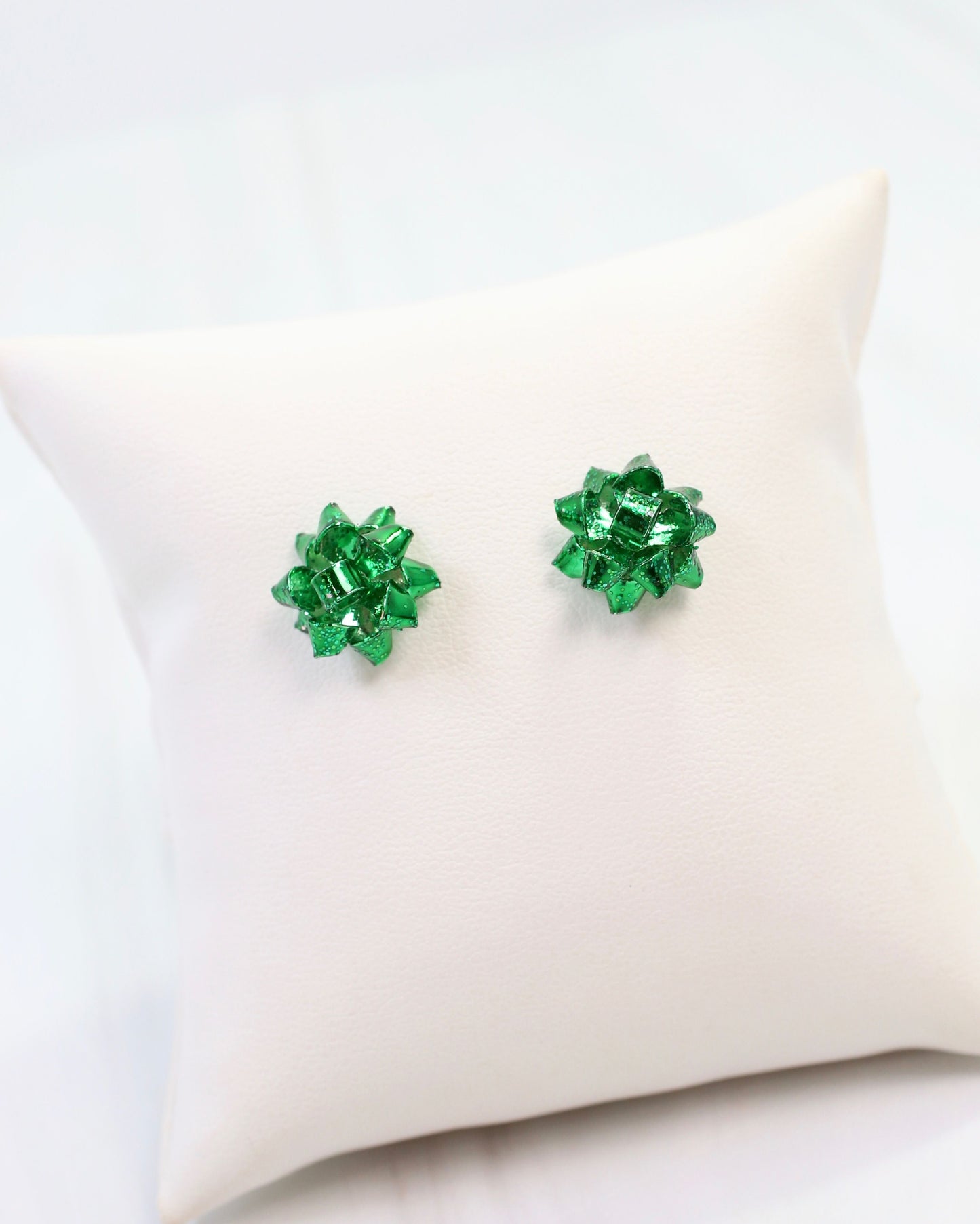 Let's Wrap Small Bow Stud Earring Green