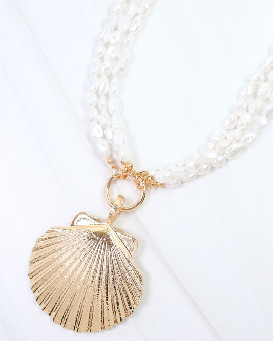 Turks Layered Pearl Shell Necklace Cream