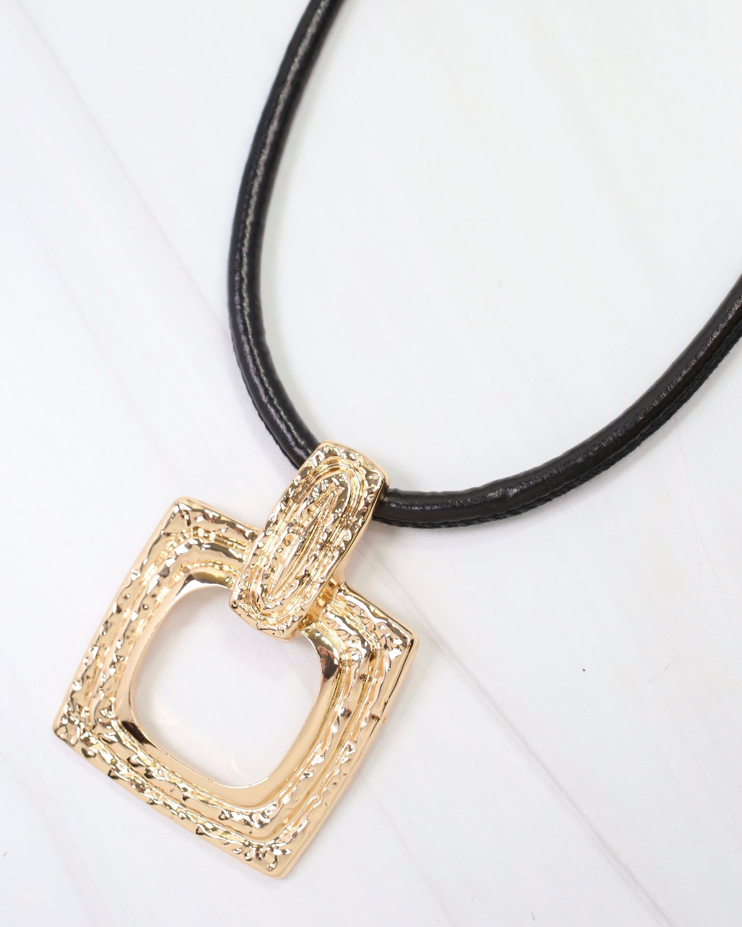 Henderson Cord Necklace with Large Pendant Gold