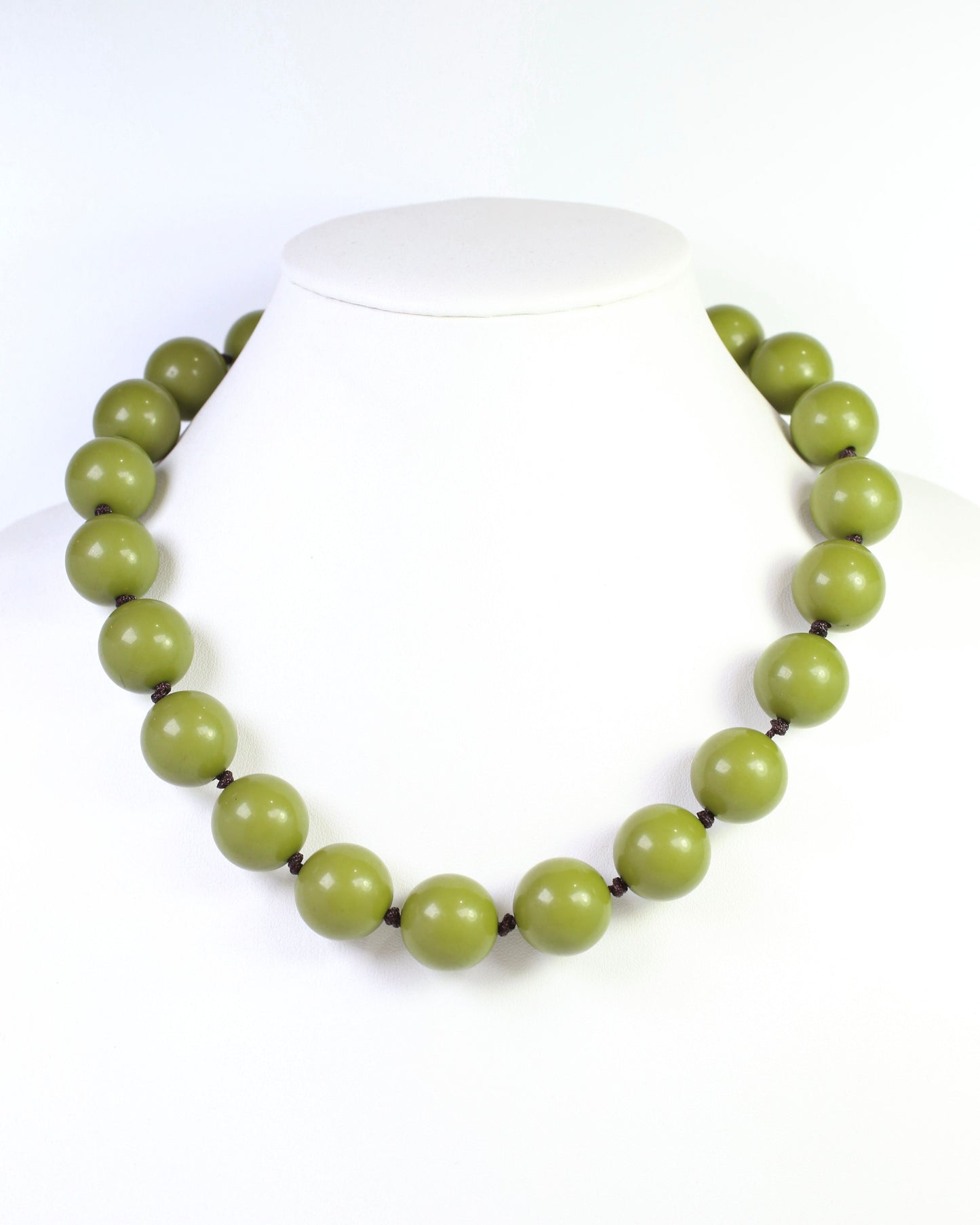 Deermont Beaded Necklace Olive