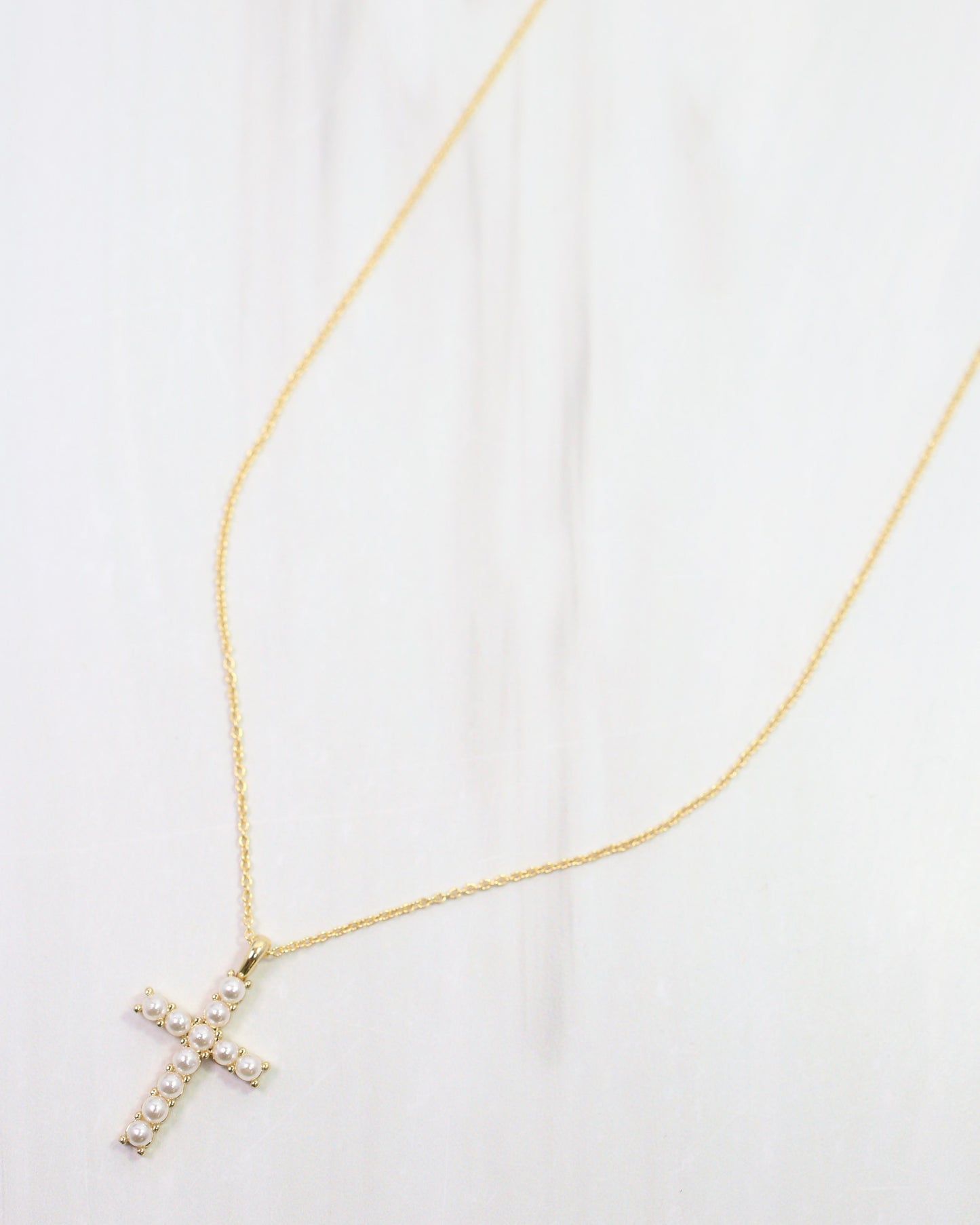Erica Pearl Cross Necklace WR Gold