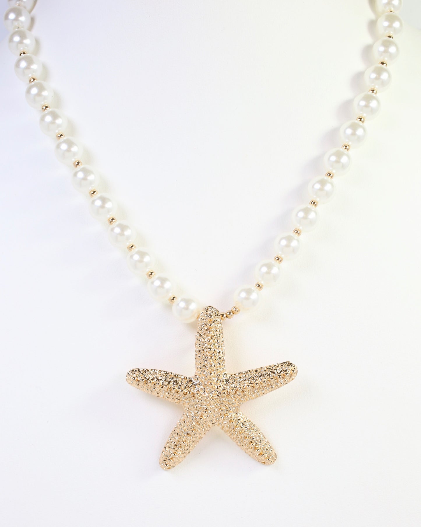 Grand Rapids Starfish Pendant Necklace Pearl